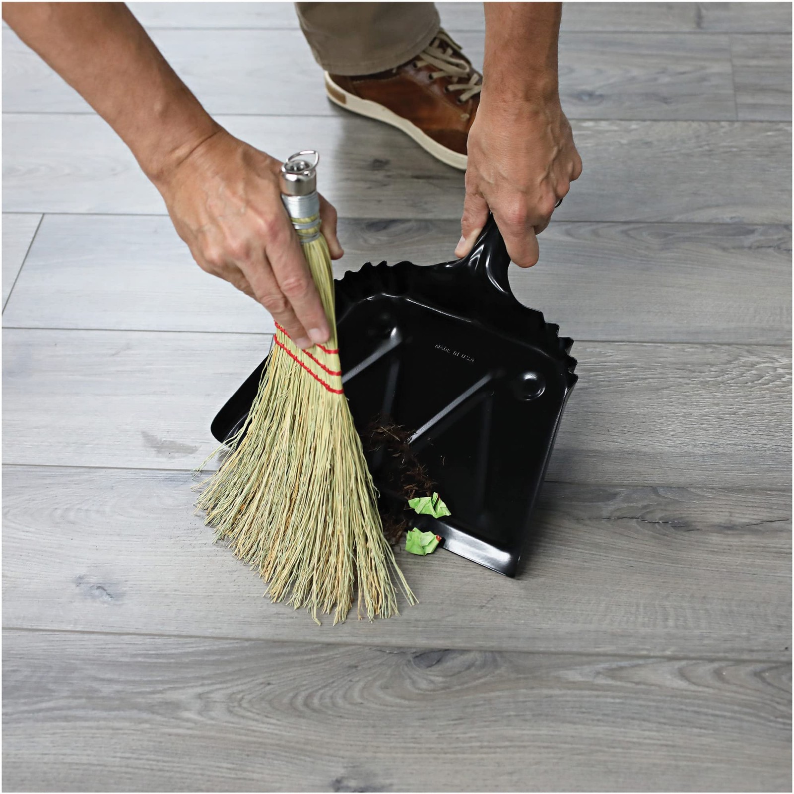 Heavy-Duty Black Metal Dustpan, 12″