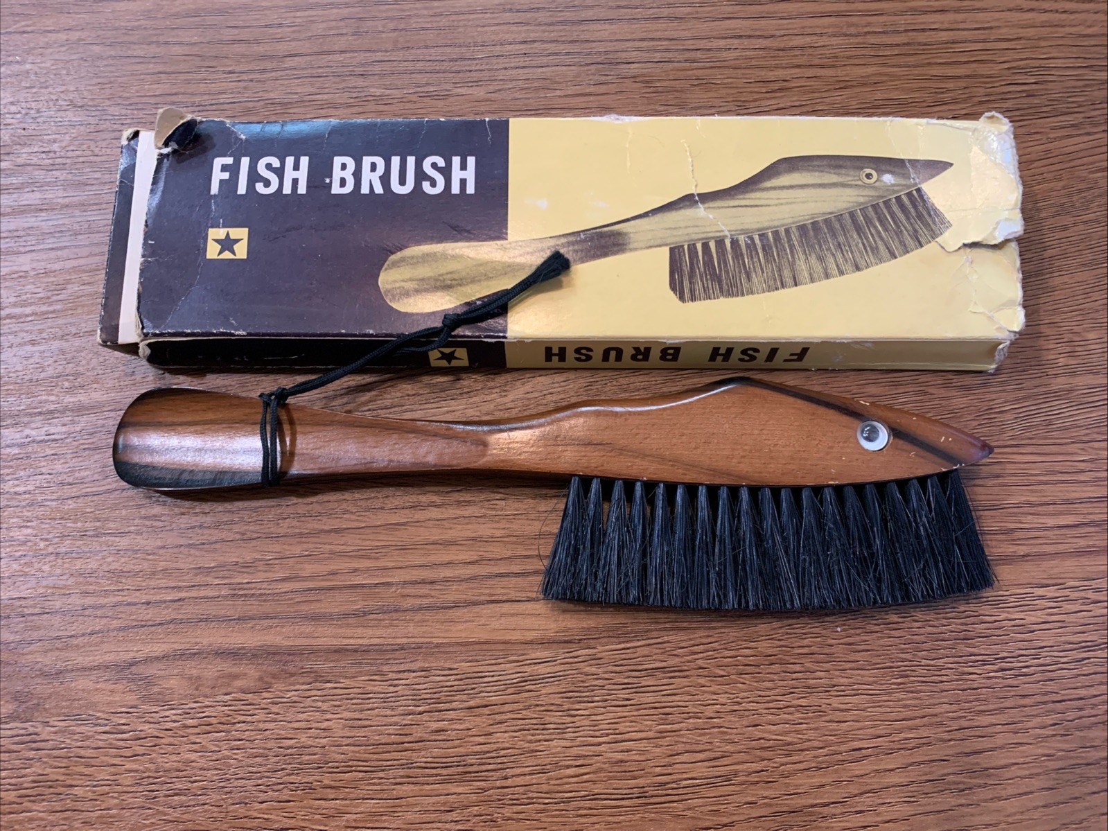 Vintage Novelty “Fish Brush” With Original Box Made In Japan B-13 Cabin Fishing