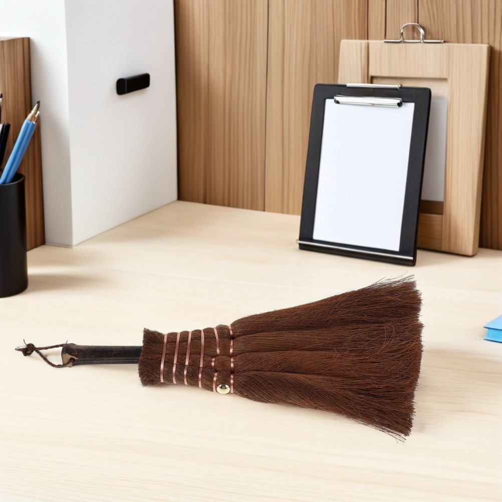 Mini Palm Whisk Broom For Desk Japanese Tea Ceremony Cleaning Tool Brown
