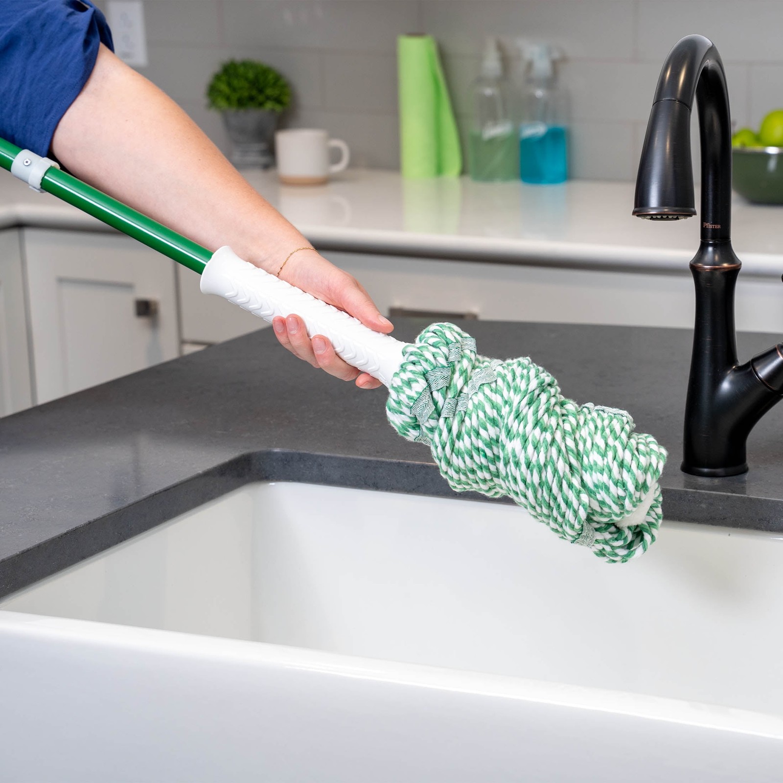 Libman Tornado Twist Mop with Cotton Blend Head Steel Handle Green & White