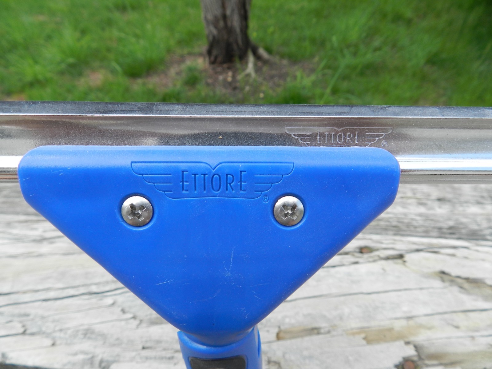 UNUSED Ettore ProSeries 18″ swivel window squeegee (M# 16118) Loose Mint