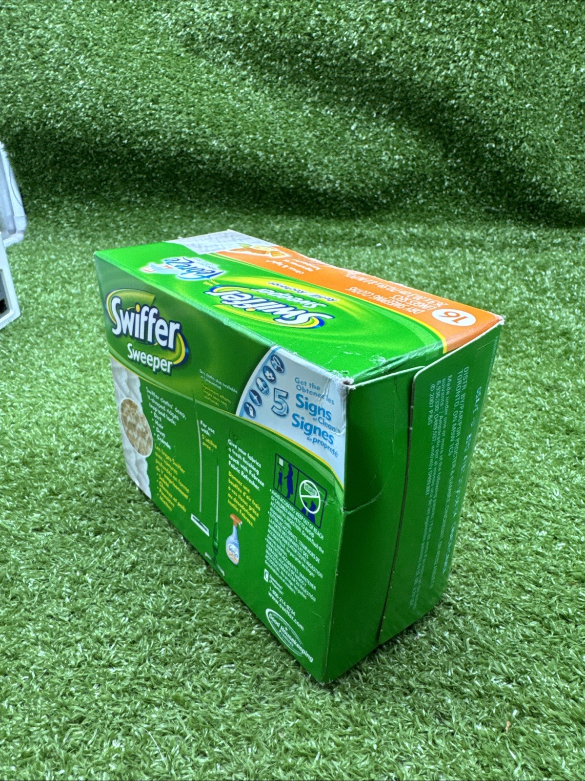 Swifter Sweeper Citrus Scent Disposable Dry Sweeping Cloths Deep Ridge. s3