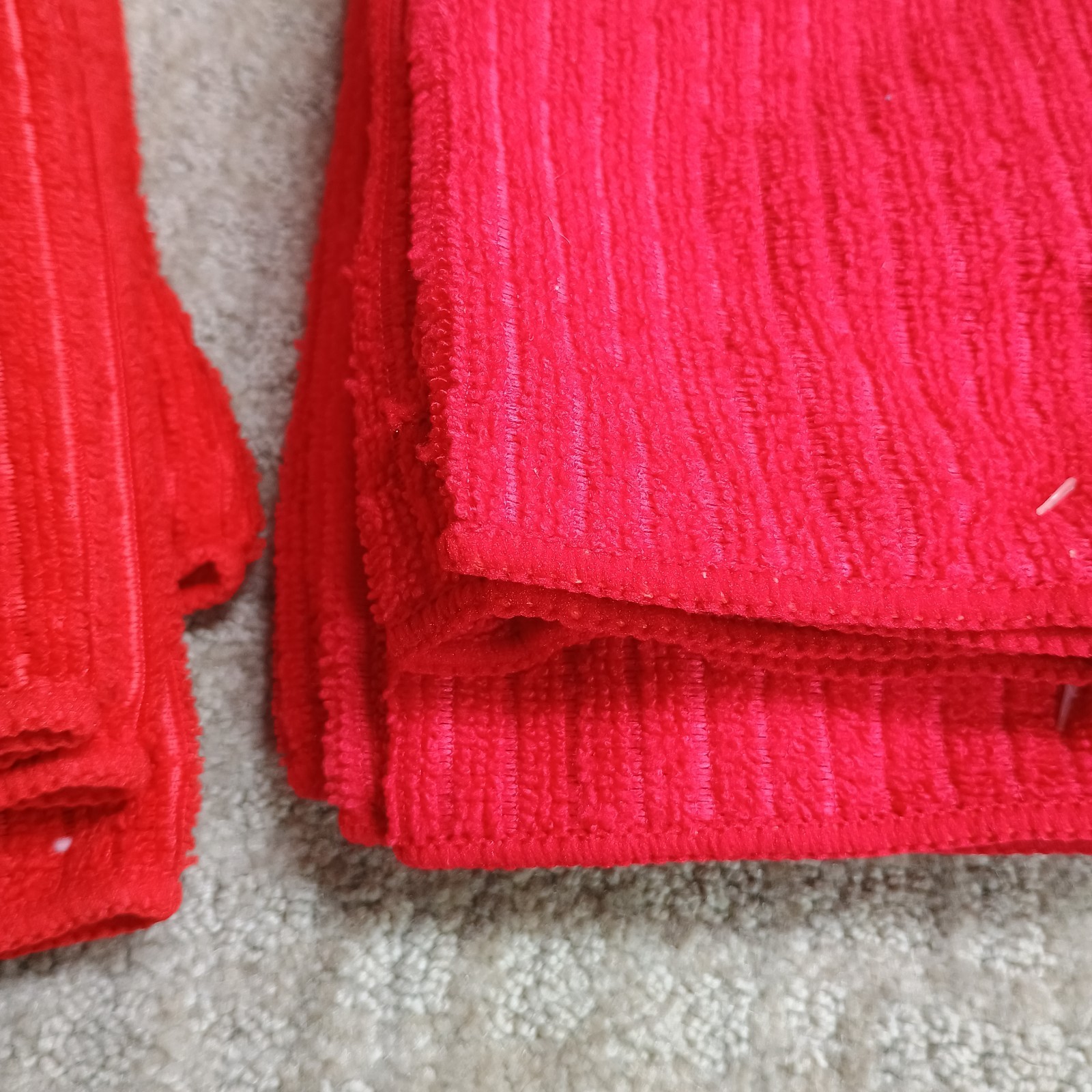 Colored Microfiber Cleaning Cloths – Soft, Reusable & Multi-Purpose