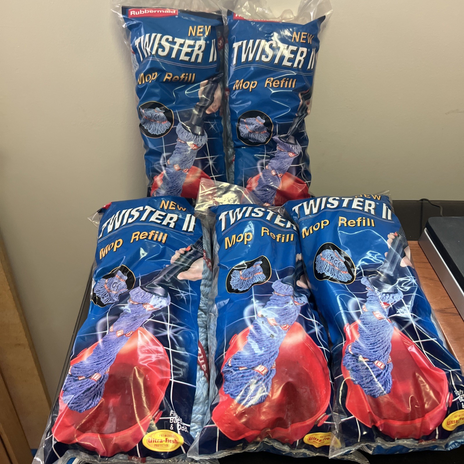 5 Brand New Rubbermaid Twister II Mop Refills