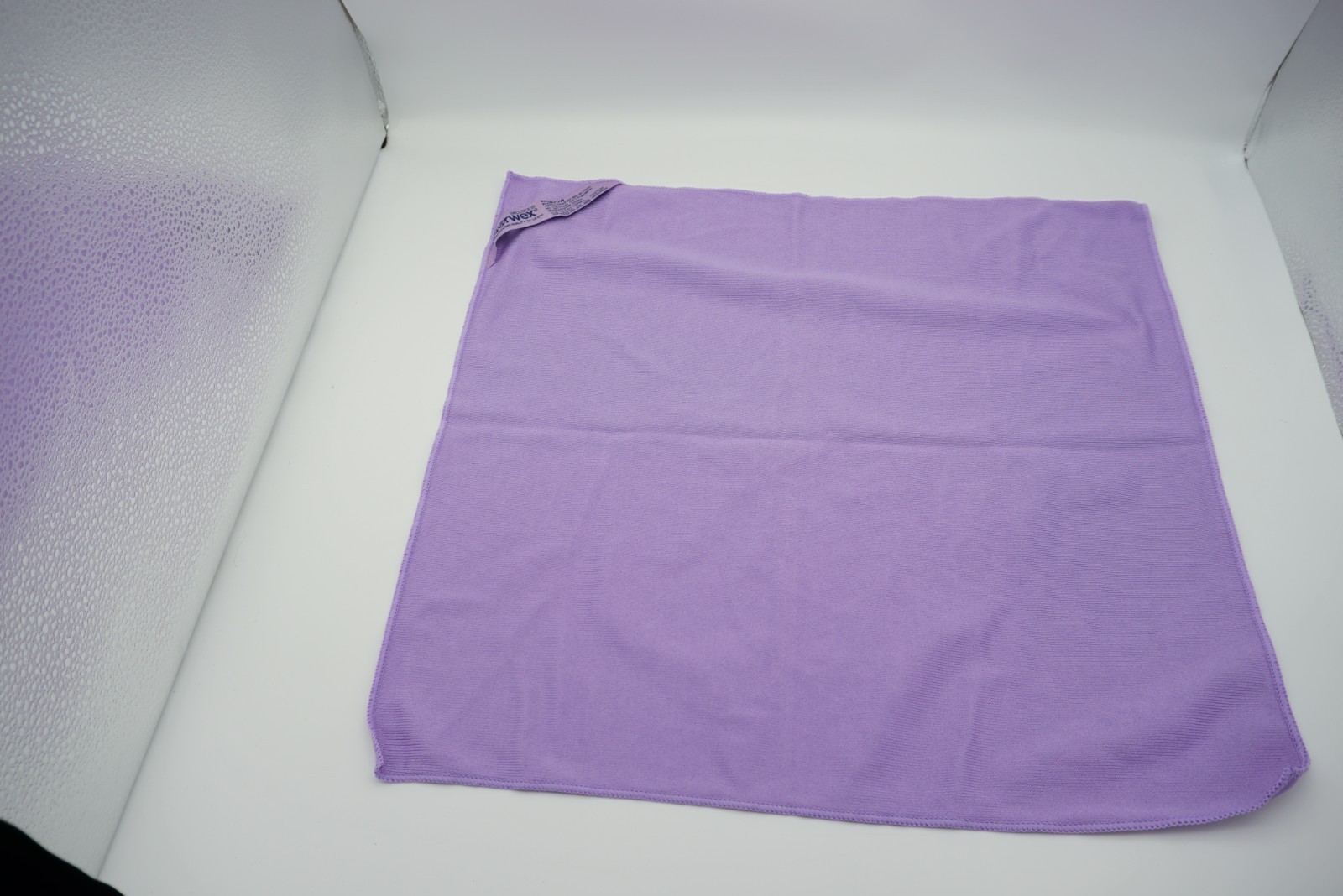 2 Norwex Window Cloths Microfiber Amethyst Lace Purple Grey and Purple NWOT