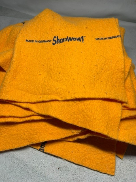 4 ShamWow Towels 18″ x 24″ Made in Germany