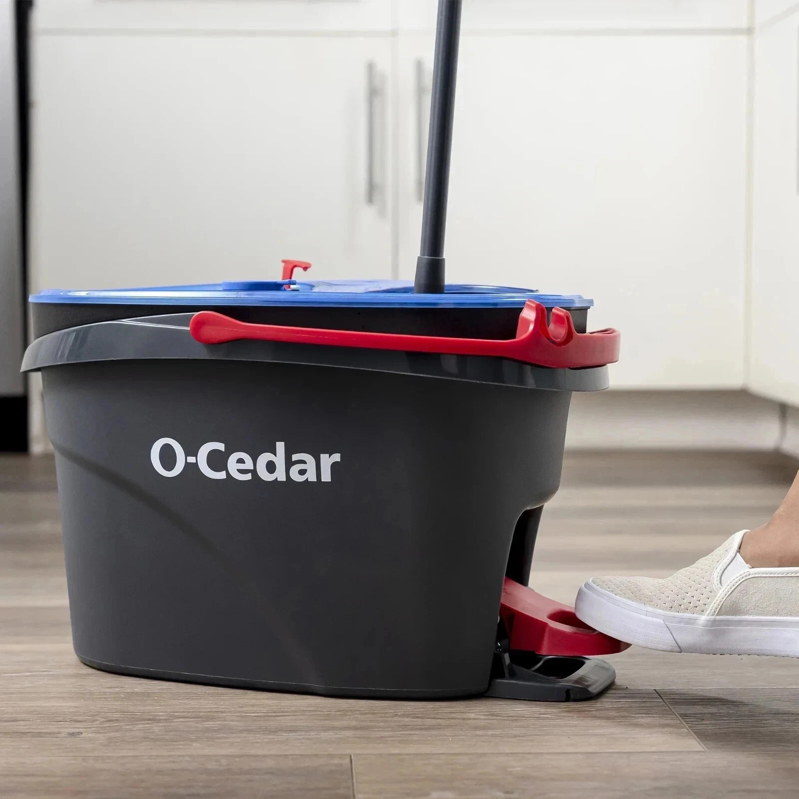 O-Cedar RinseClean Spin Mop With 2-Tank System and Microfiber Mop Head Fats Ship