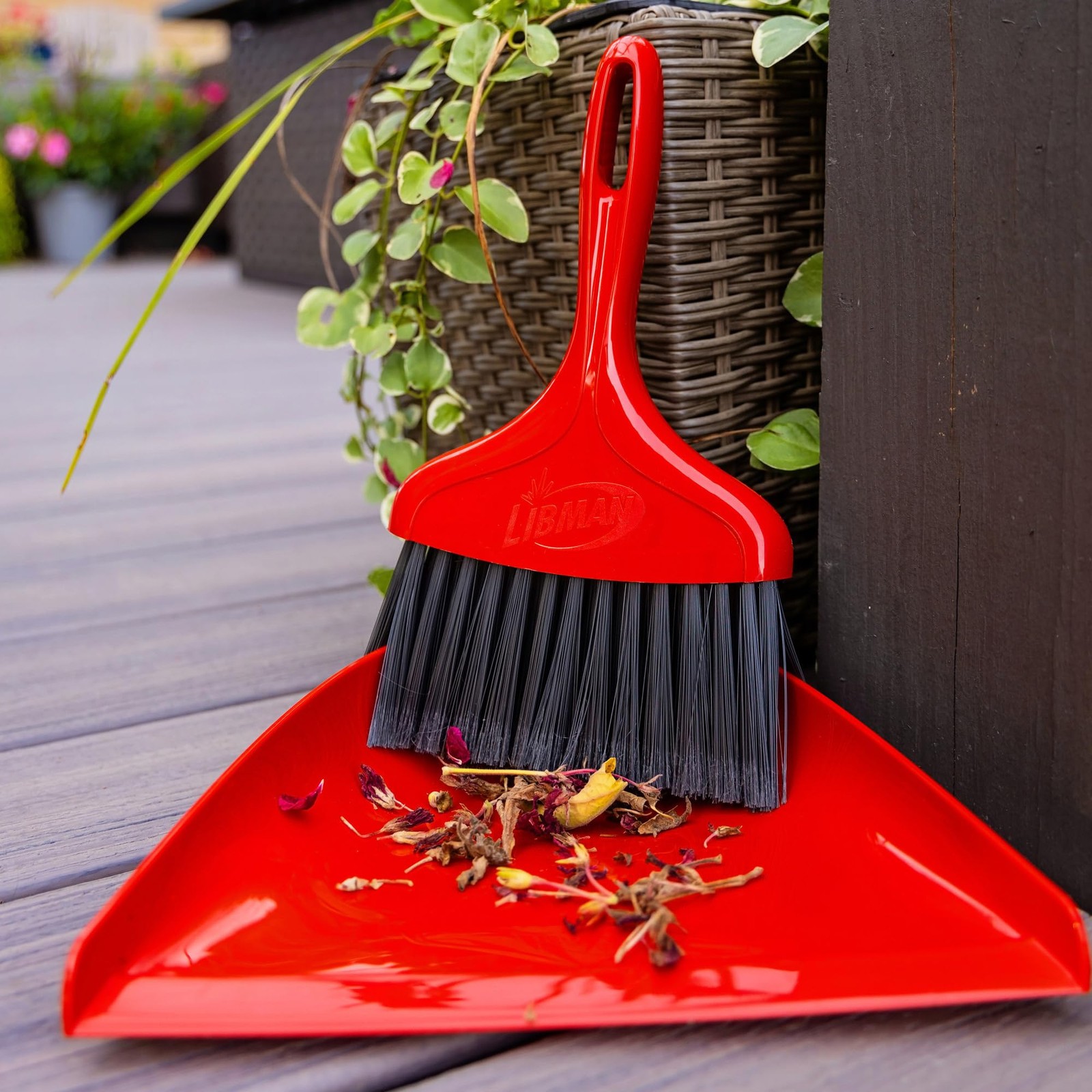 Libman 906 Dust Pan With Whisk Broom 0.6 Sweeping Cleaning Tool Set
