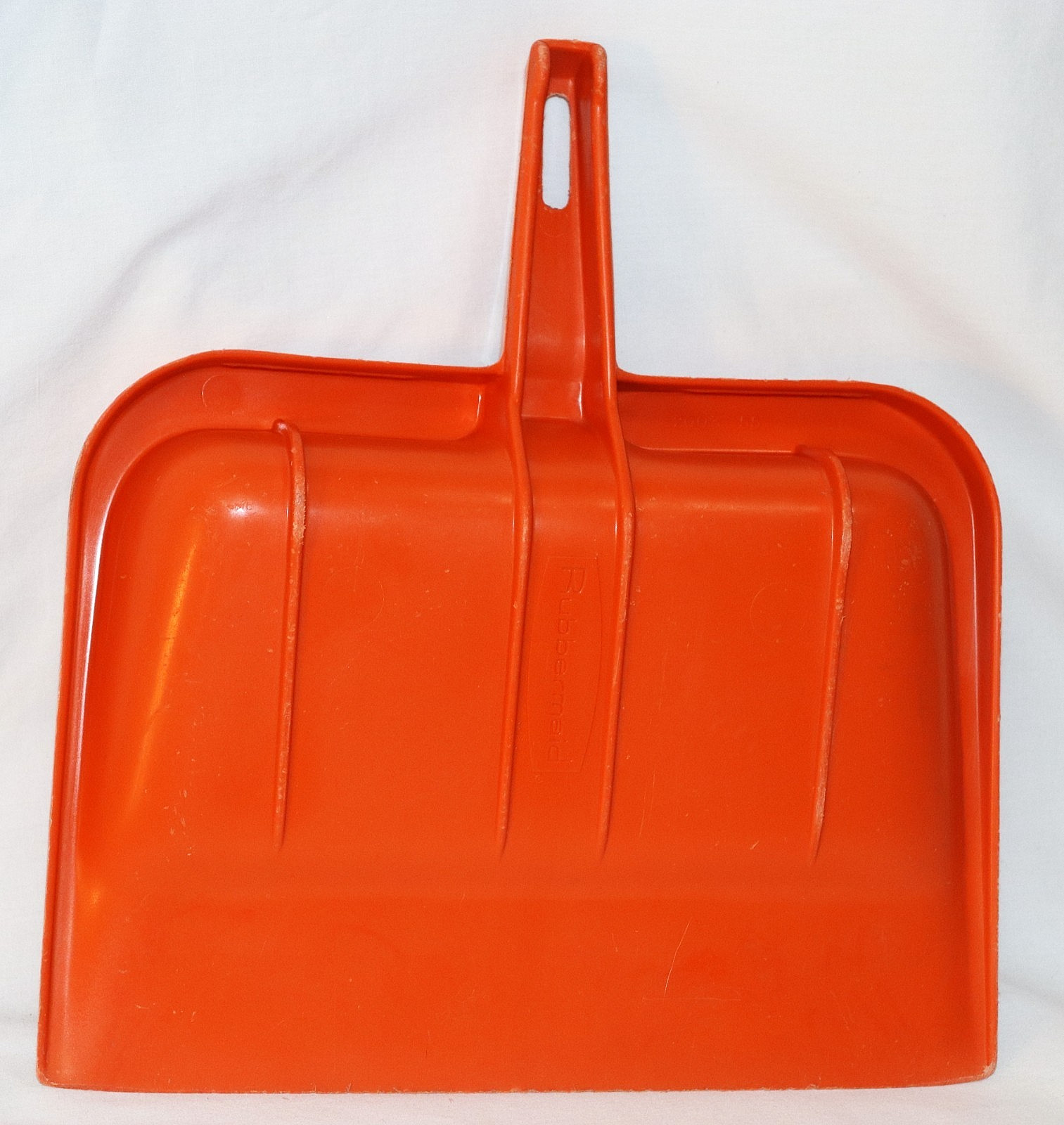 Rubbermaid Hard Rubber Orange Dust Pan Flat Edge 2003-55 Vintage 1980s