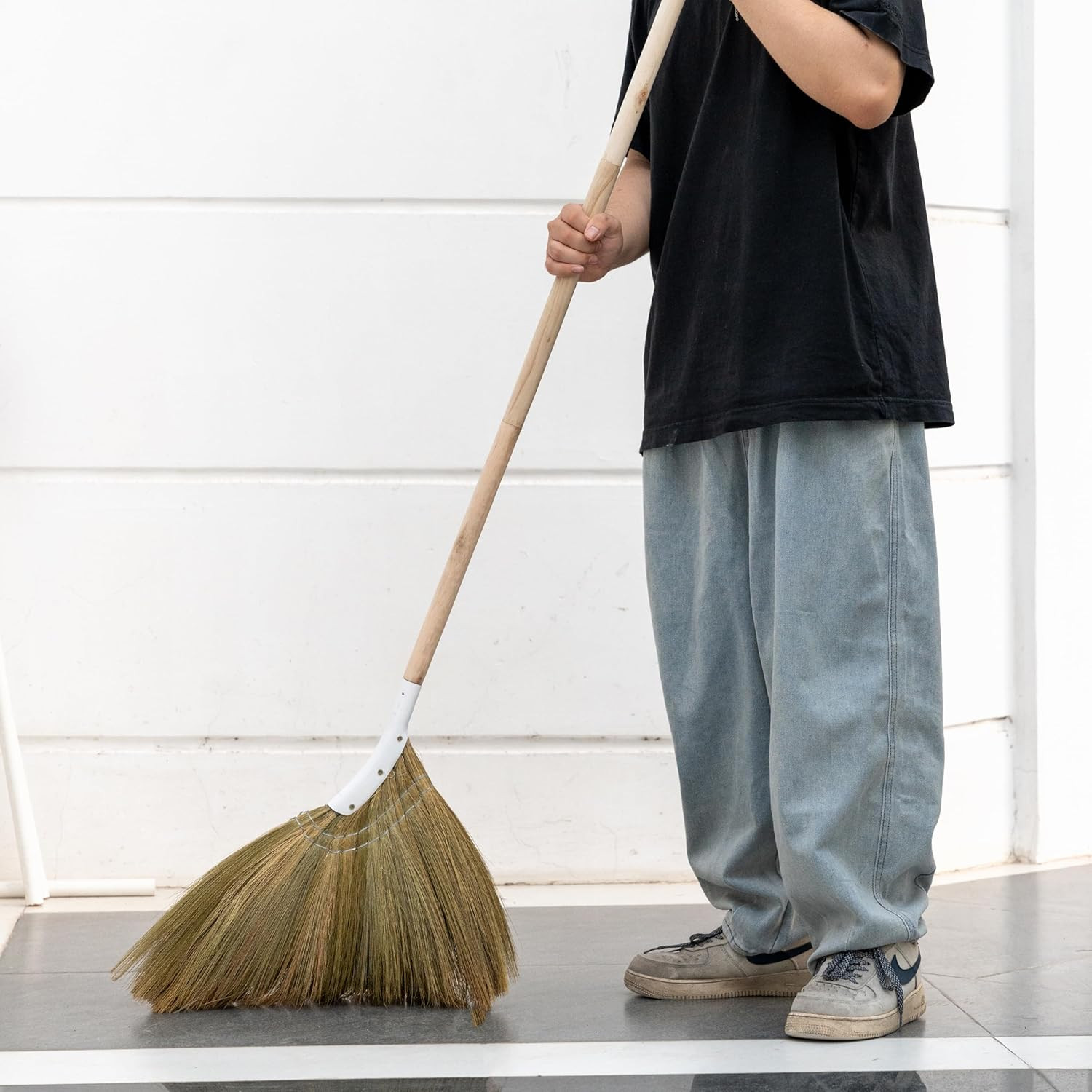 Natural Broom – Indoor Grass Broom – Long Handle Broomstick for House, Garage, O
