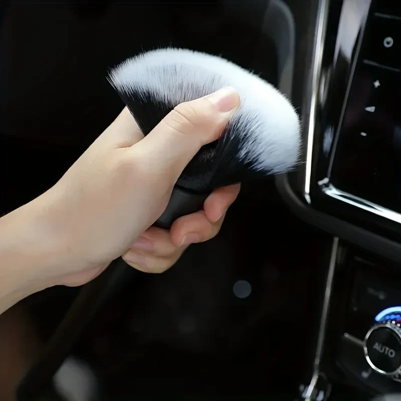 Compact Travel Duster with Carry Case Computer Keyboard Car Cleaning Brush