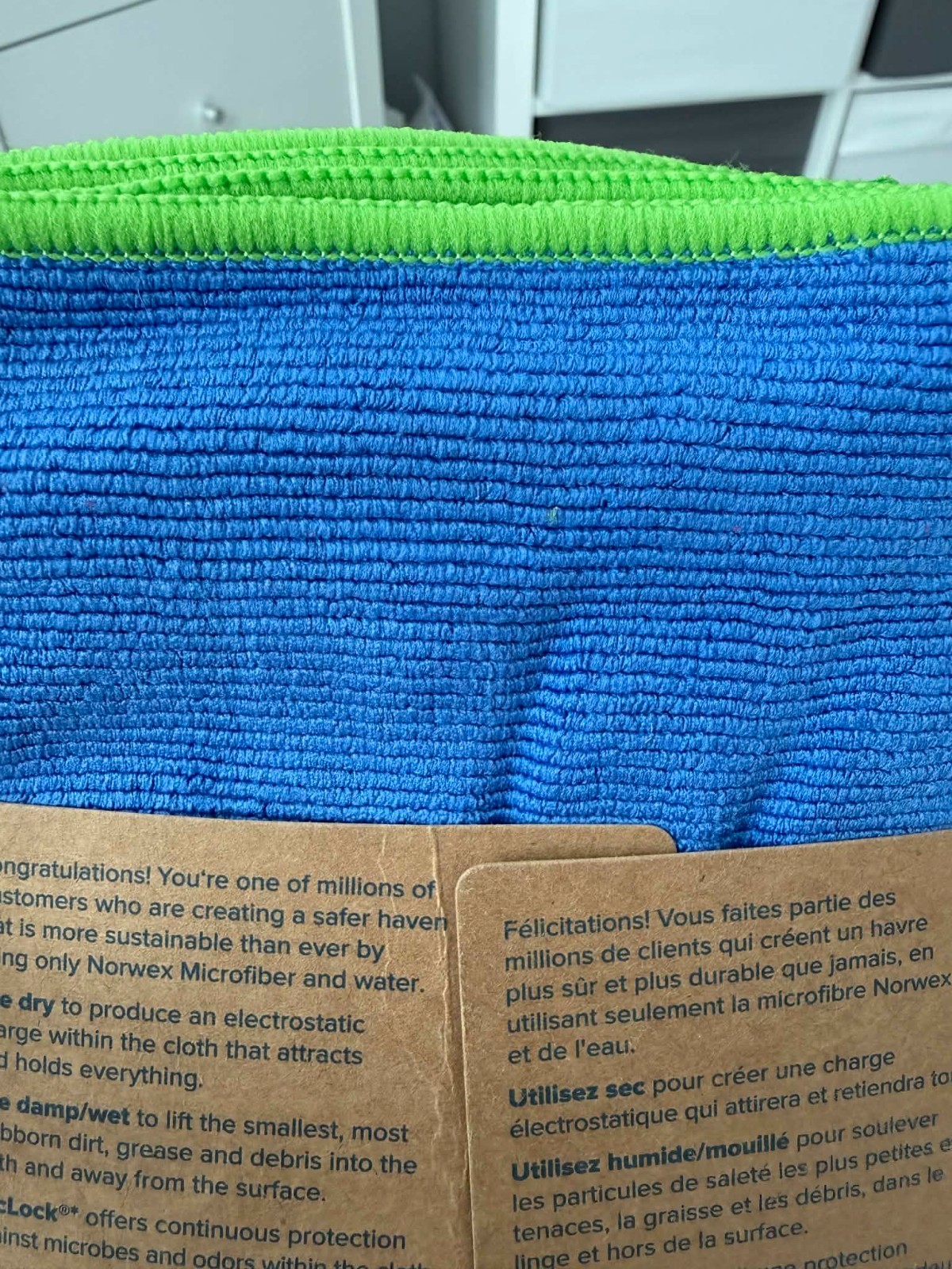 Norwex Microfiber Envirocloth – Bright Blue with Neon Green trim – NEW