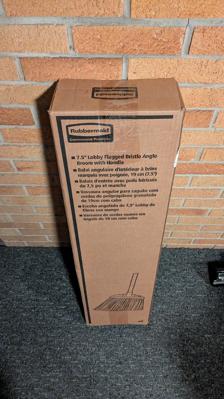 Rubbermaid 7.5″ Lobby Flagged Bristle Angle Broom with Handle. Box of 6.