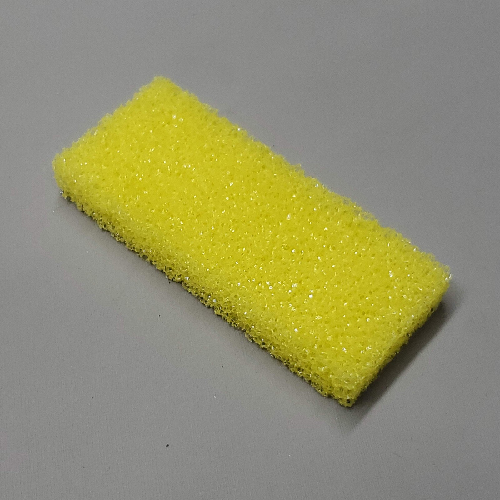 KARA Disposable Pumice Coarse Scrub Pads Yellow 8×3.5×1.2 CM 1600 PCS (New)