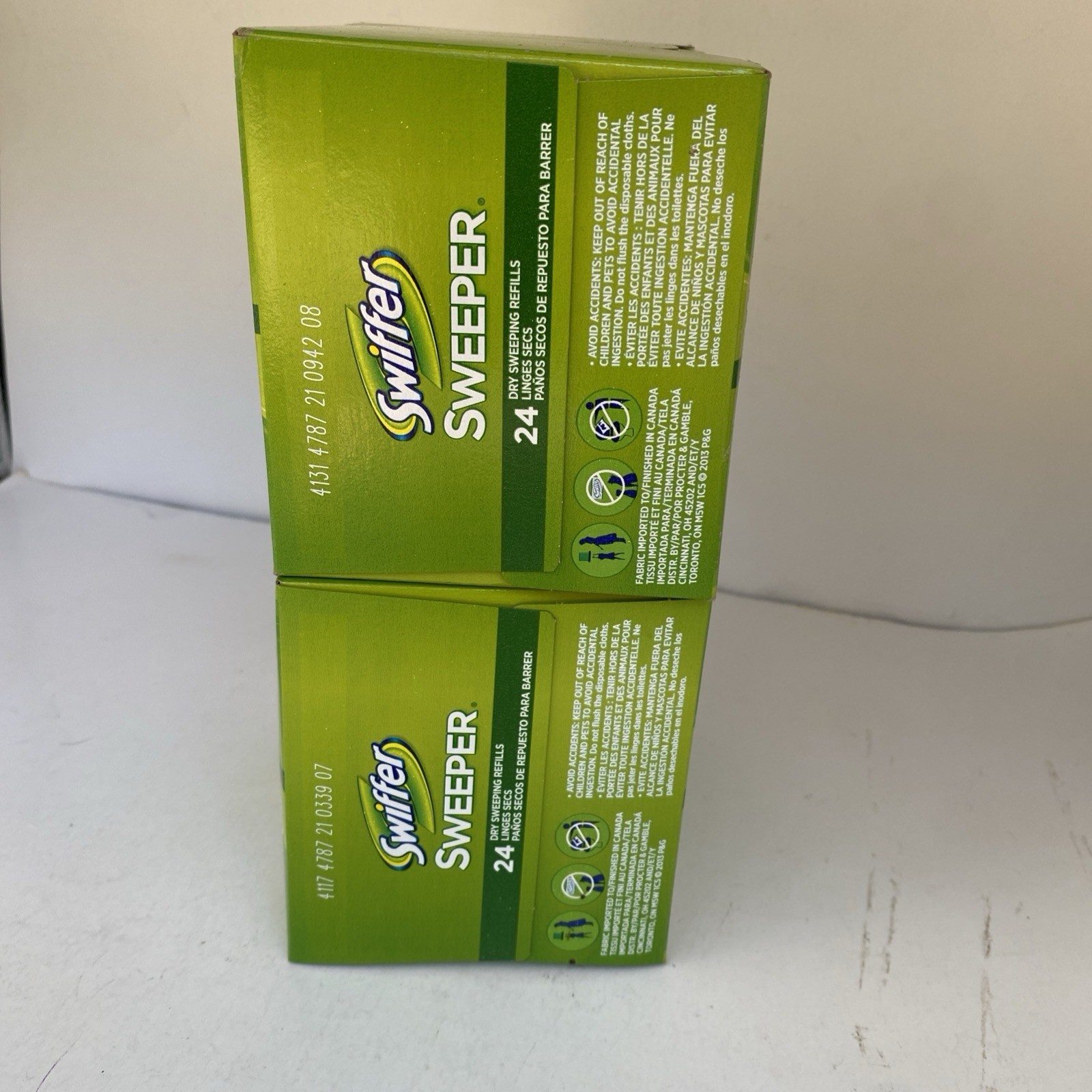 Swiffer Sweeper Dry Cloth Refill Box Of 24 LOT OF 2 Sweep & Trap Sealed Clean!