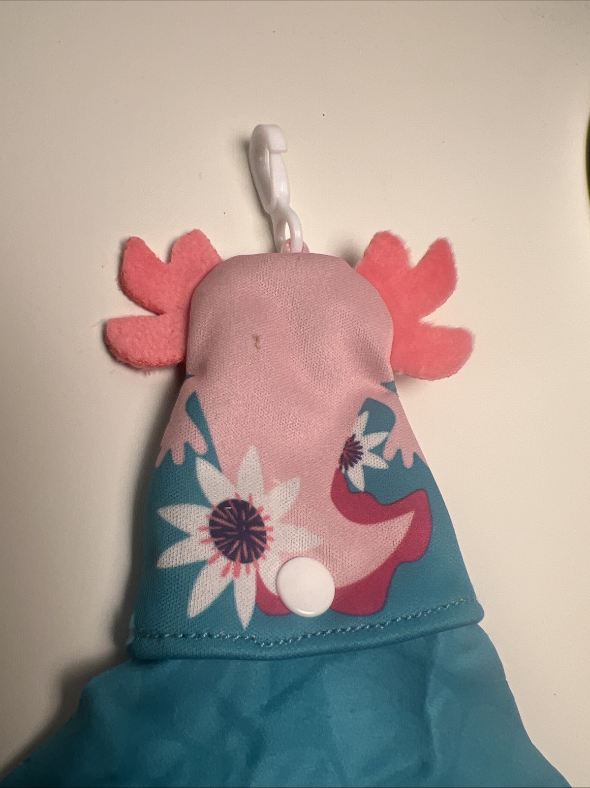 Girl Scouts Axolotl Keychain Screen Cleaner Key Chain Lily Pad Wipe Pink Cloth