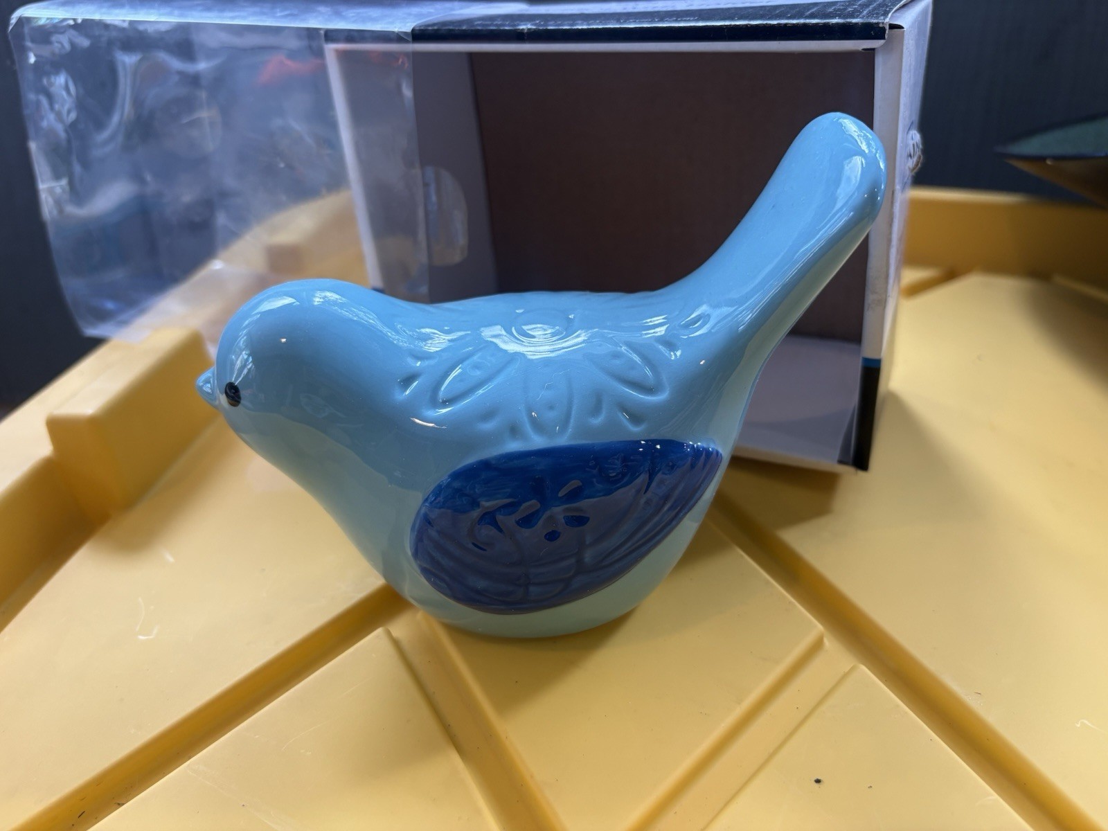 Mainstays Bird Theme Scrubber w/ Holder, Blue & White Ceramic, 6x3x4.5 in