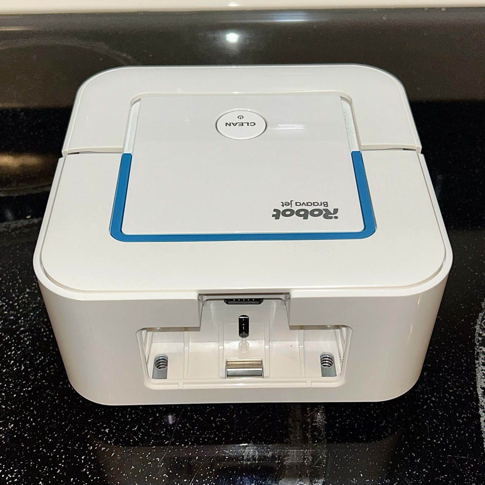 iRobot Braava Jet 240 Smart Mopping Robot | Wet Mopping & Dry Sweeping