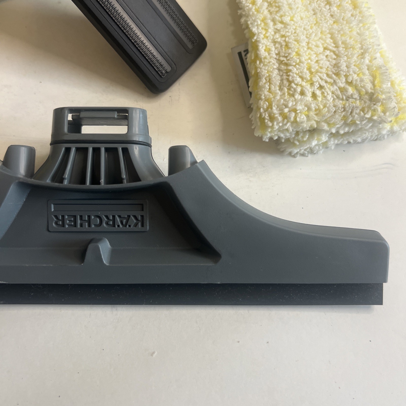Karcher WV 1 Plus D500 Window Vacuum Squeegee Cleaner Pre-owned
