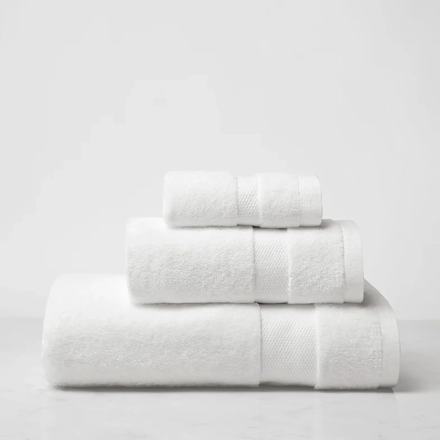 Bello Nuovo Hand Towel 20″ x 30″ – 100% Long Staple Combed Cotton Towels, Highly