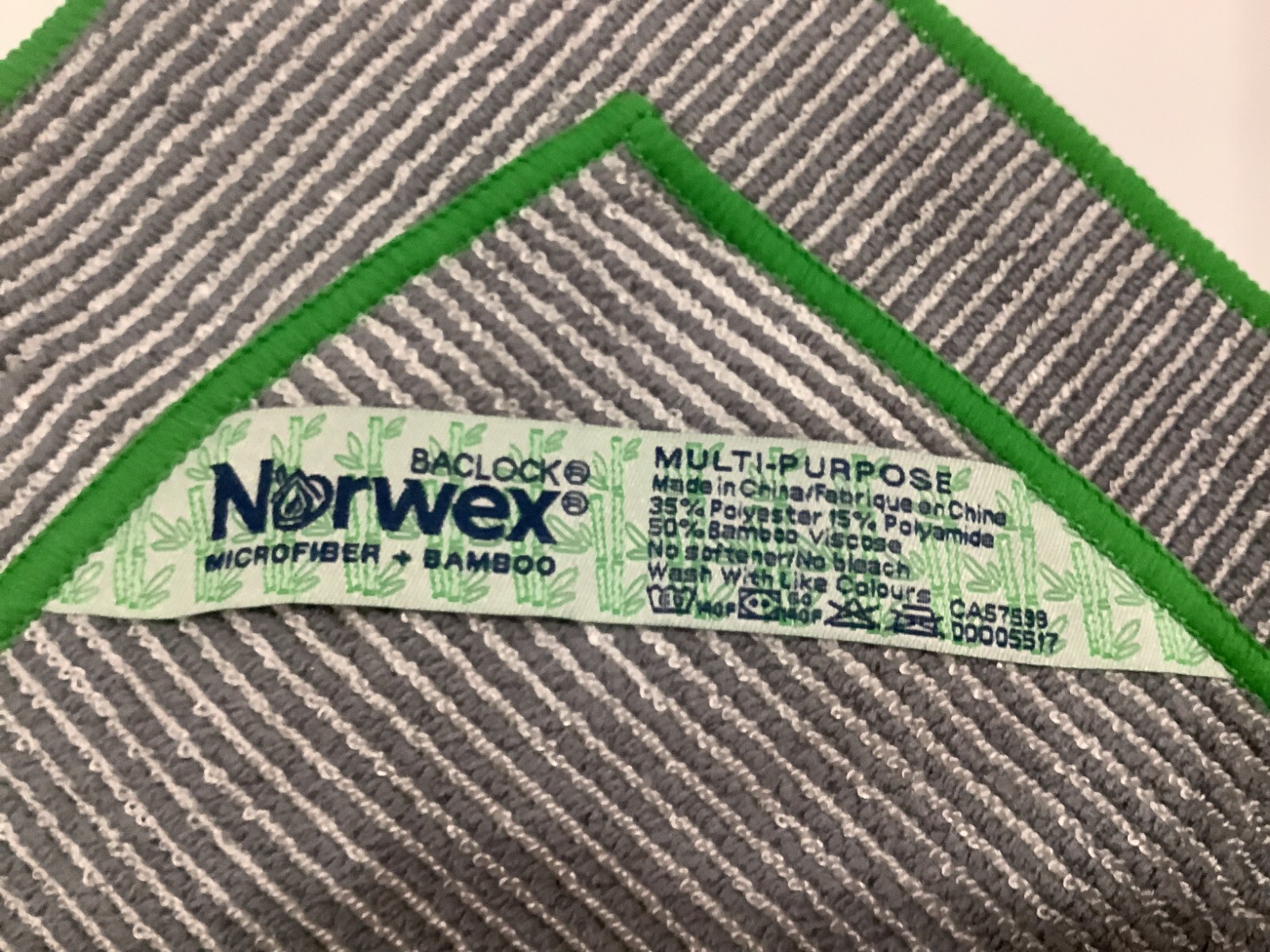 Norwex Multi-Purpose Bamboo Microfiber Cloth Graphite W/ Green Trim – FREE SHIP