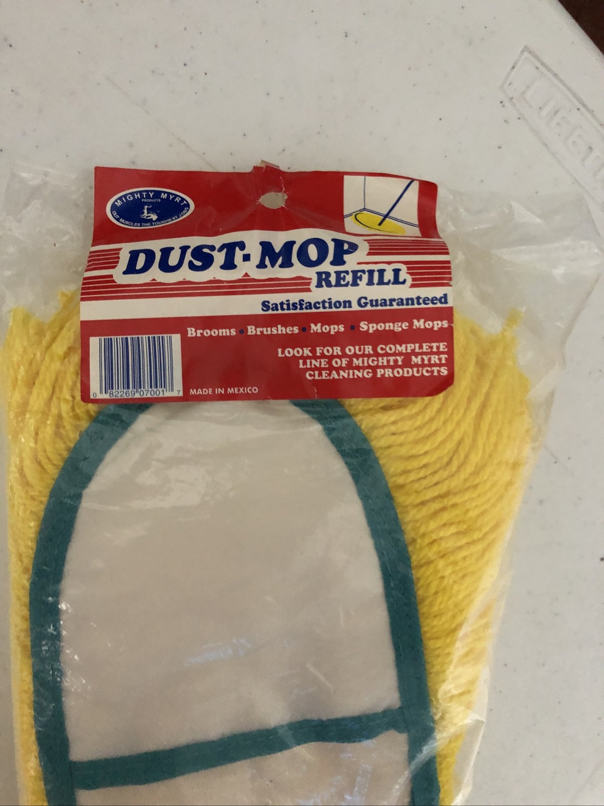 Nylon Yarn(100%) dust mop head refill. Nylon Yarn Attracts More dust ( 13″