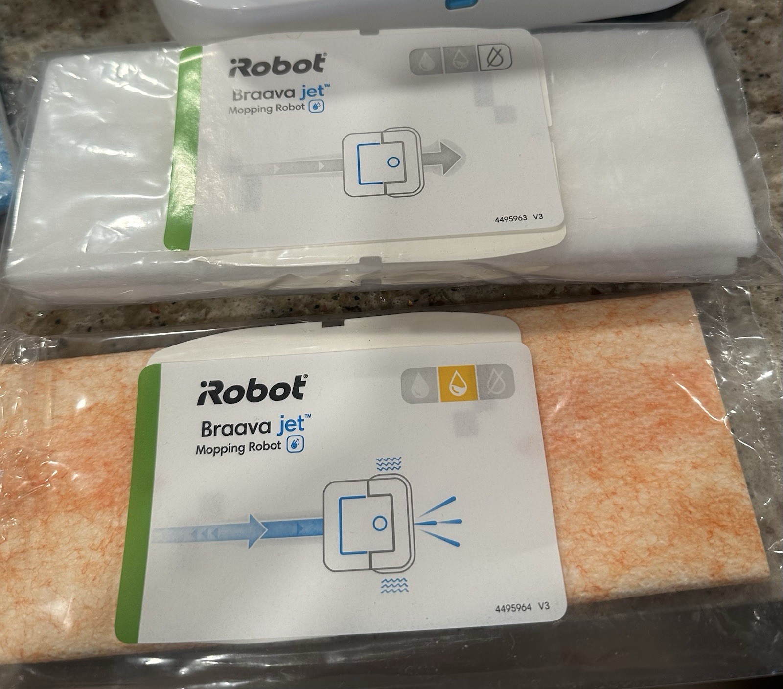 Robot Braava Jet Model 240 Comes with 11 Pads and 2 Others. Used Good Condition