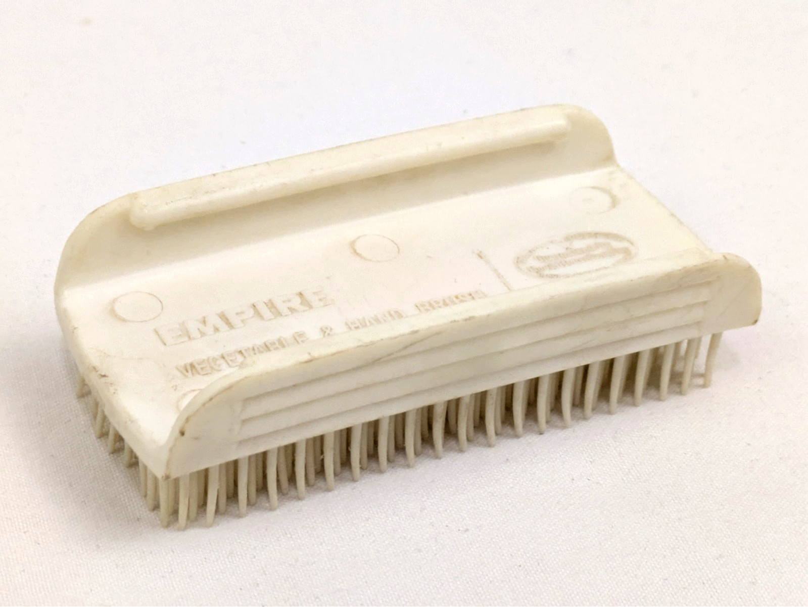 Empire Vegetable & Hand Brush Vintage White Plastic Scrubbrush Good Housekeeping