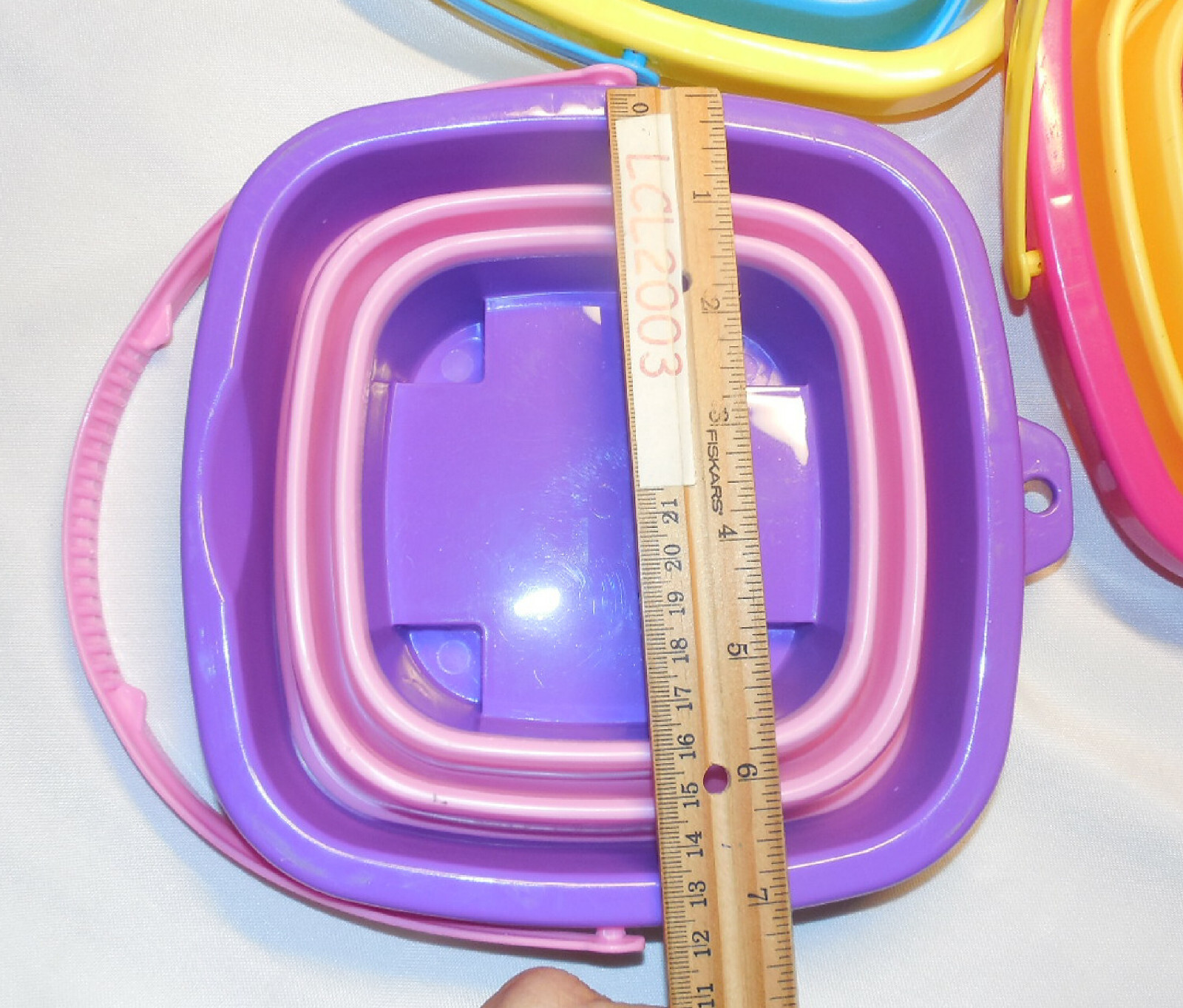 3 Multipurpose Collapsible Buckets Compact Bucket 1/2 Gallon Yellow Purple Pink