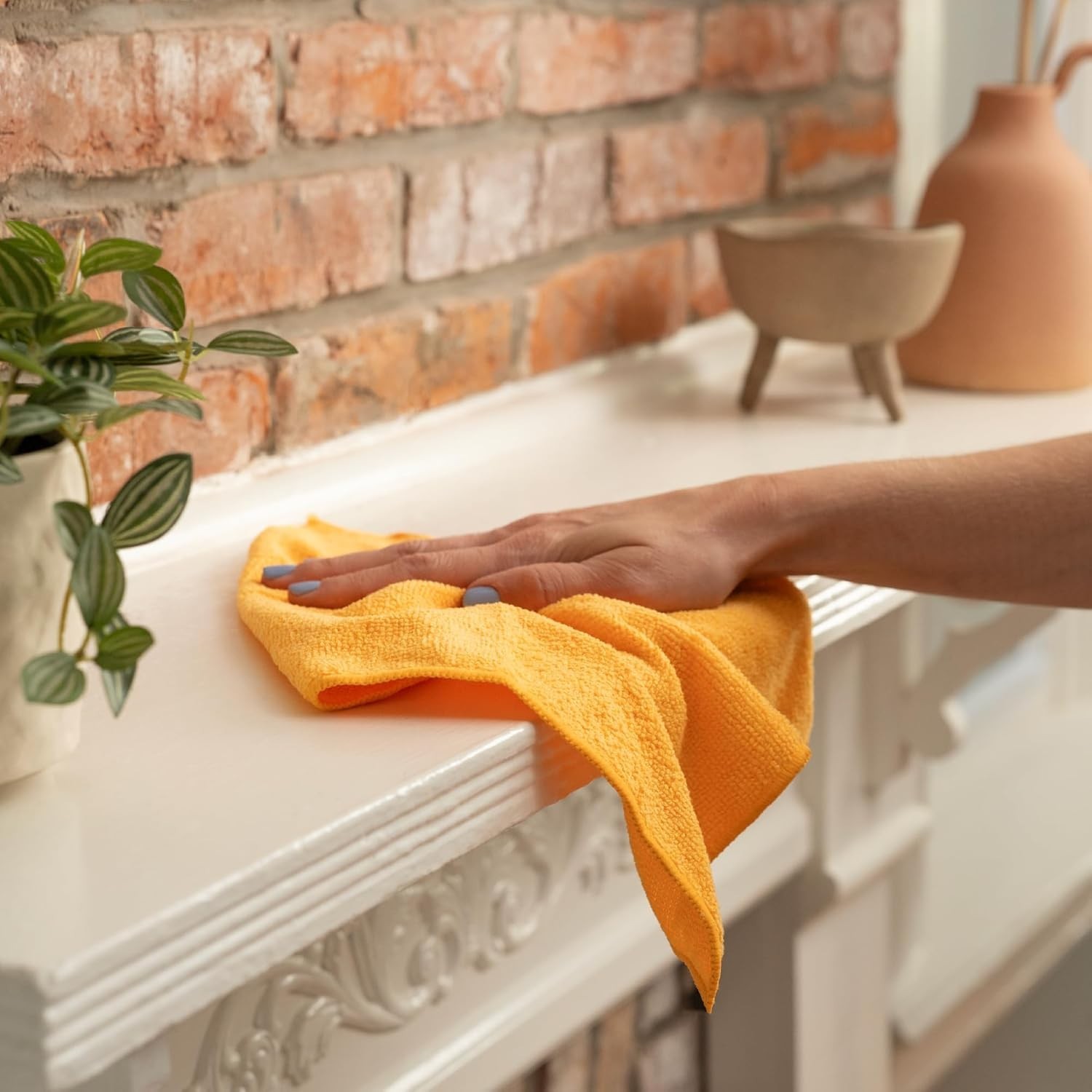 50 Microfiber Cleaning Cloths, Assorted Colors – Perfect for Every Cleaning Task