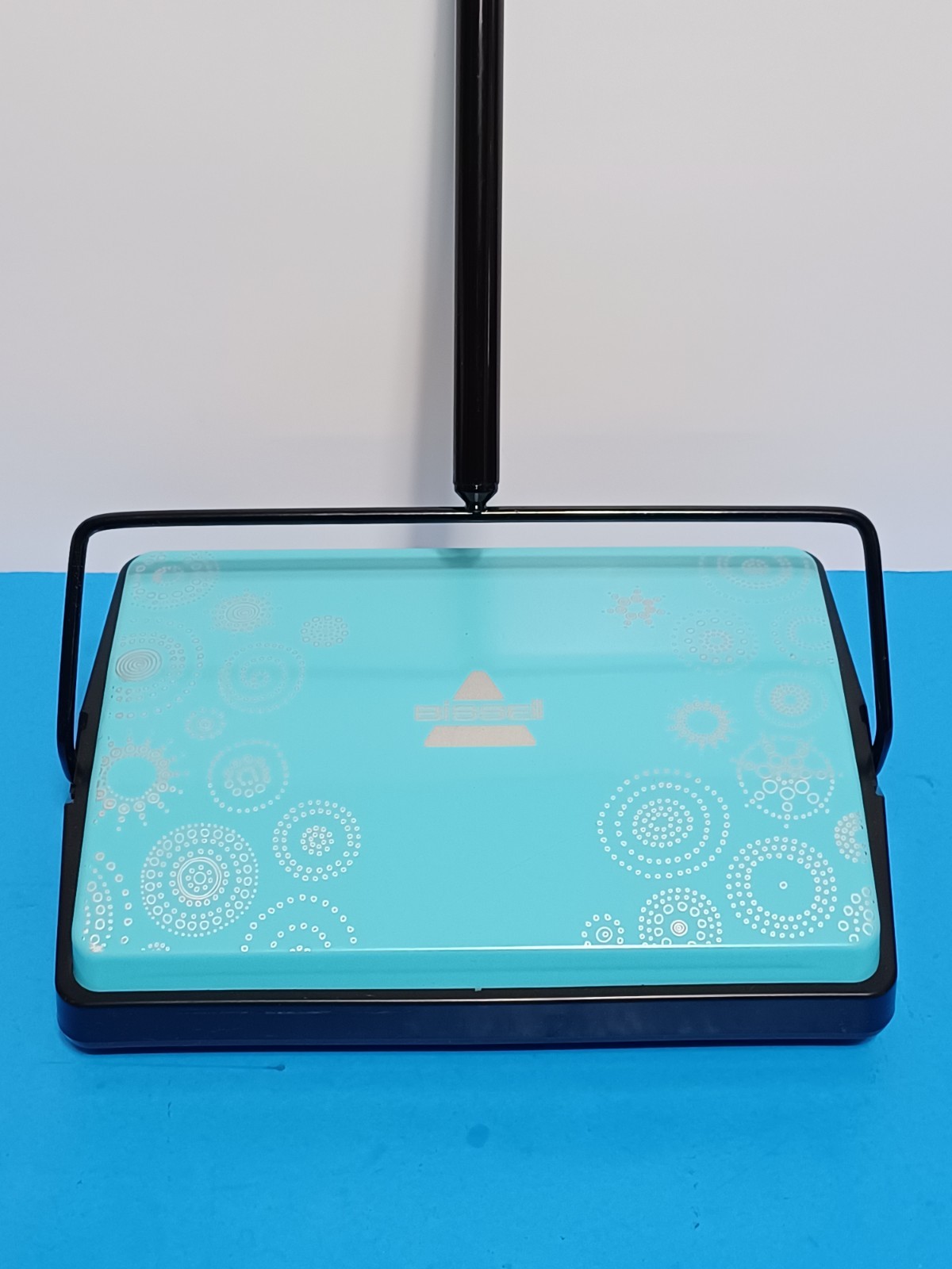 BISSELL Refresh Manual Sweeper – Pirouette, 2199, Blue ~ BRAND NEW