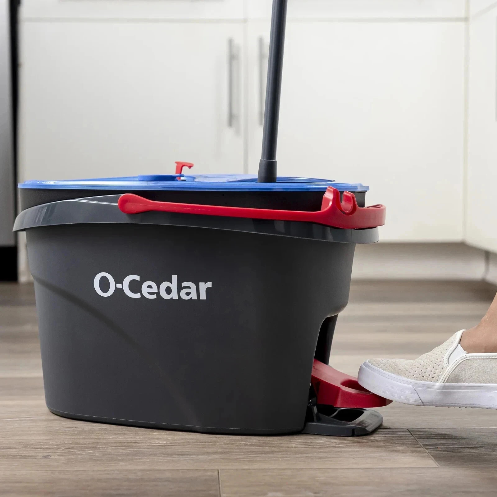 O-Cedar RinseClean Spin Mop With 2-Tank System and Microfiber Mop Head