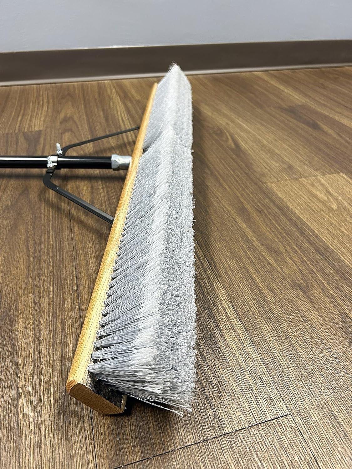 Pbsa36004 Heavy Duty 36″ Smooth-Surface Push Broom with Silver/Black Handle