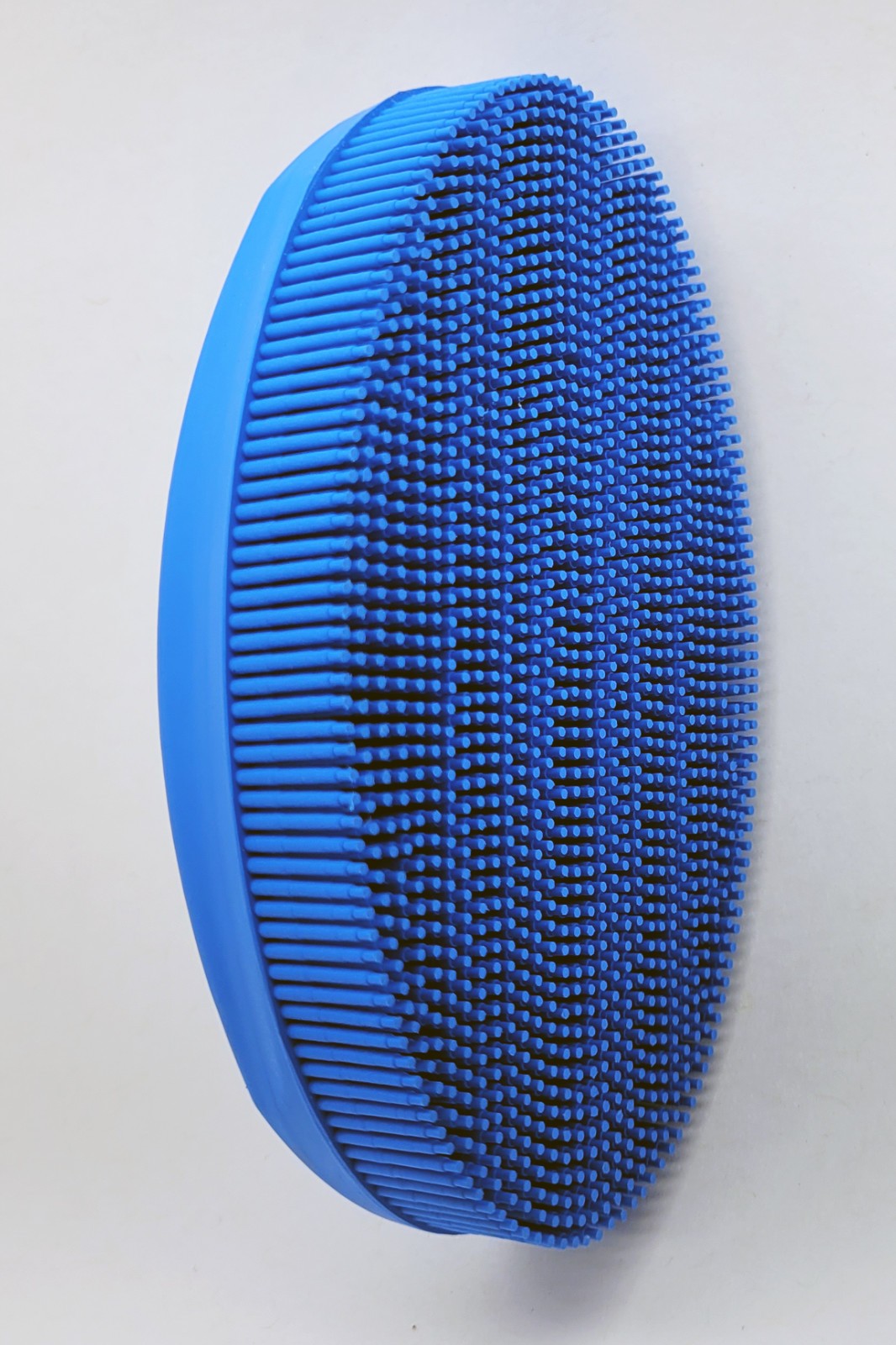 Rubber Bristle Lint And Fur Cleaning Brush – Perfect For Pet Hair!