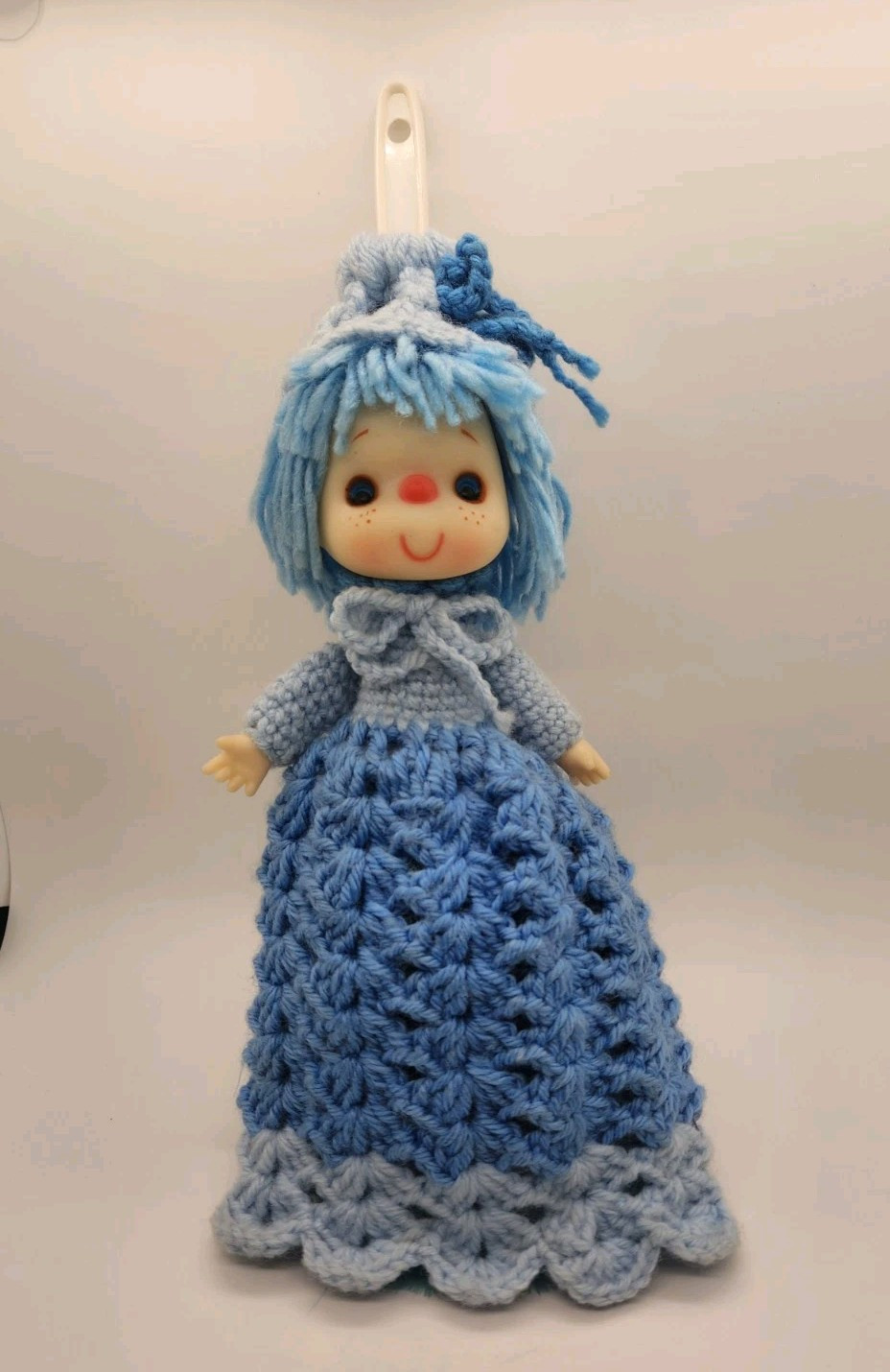 Viking Ind. Blue Feather Duster Strawberry Shortcake Doll w/Blue Crotchet Dress