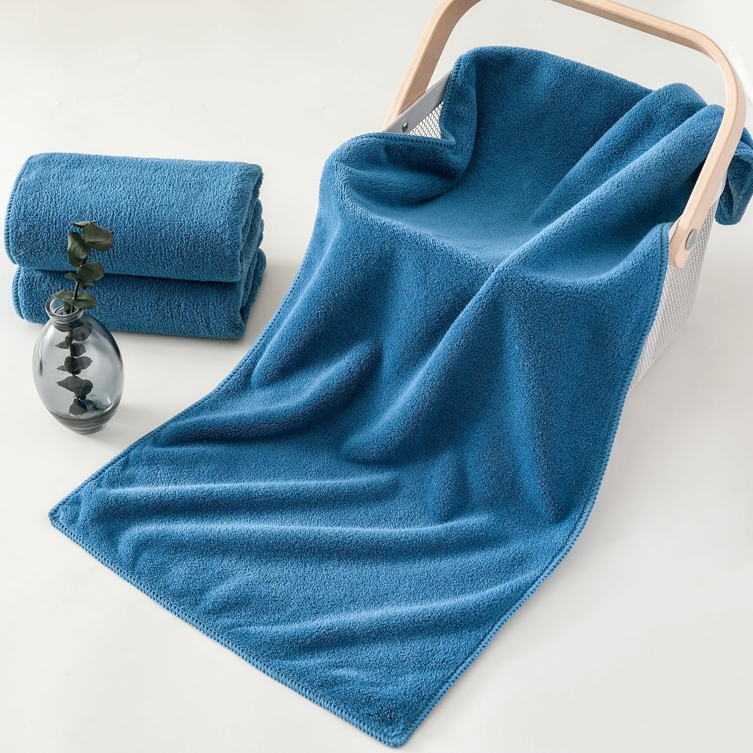 8-Piece Soft Microfiber Towel Set Incredibly Absorbent Lightweight Quick Dry and