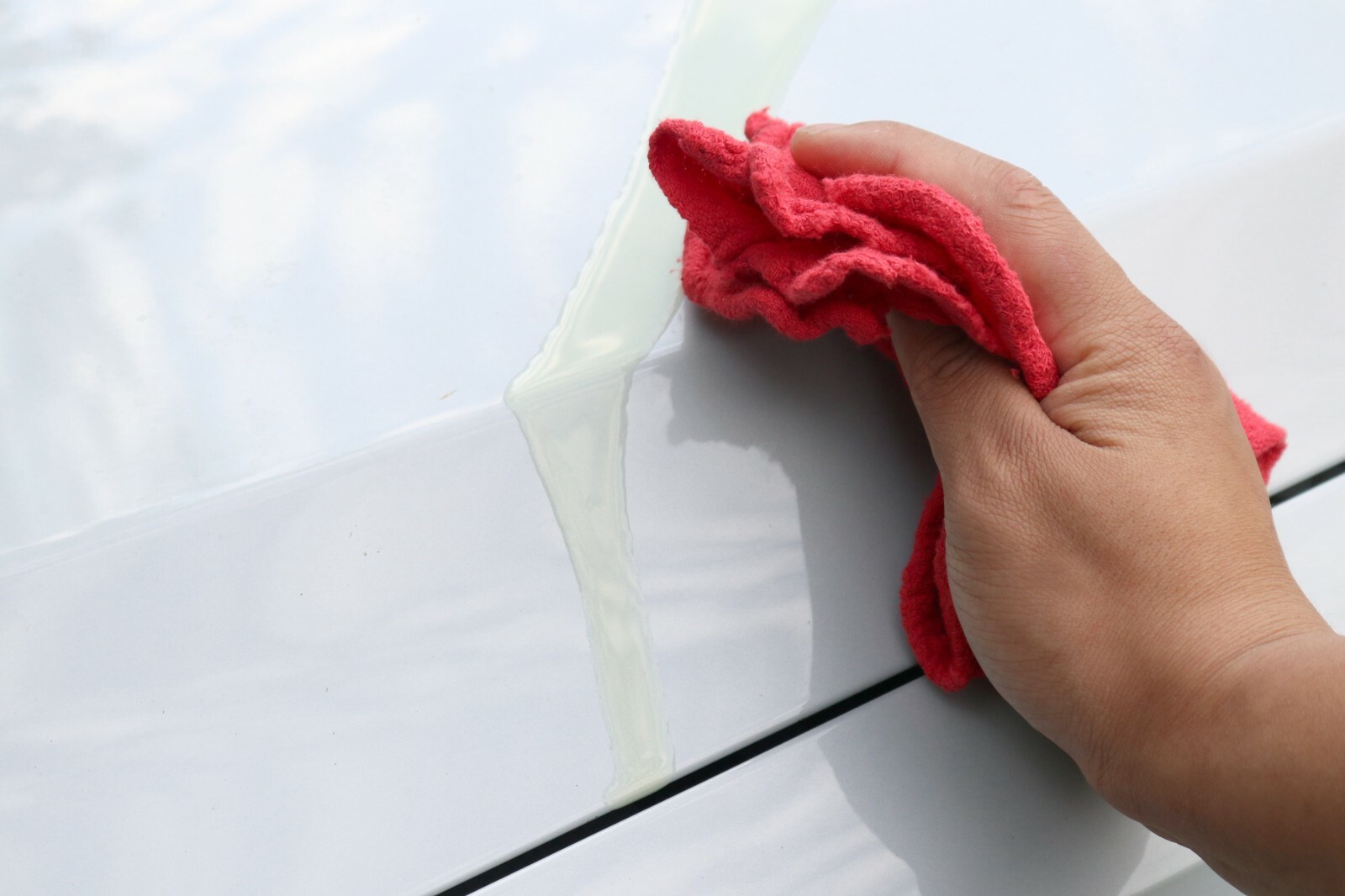 Pack of 10 Red Shop Towels – 12 x 14 Cleaning Rags for Homes Cars Auto Garage