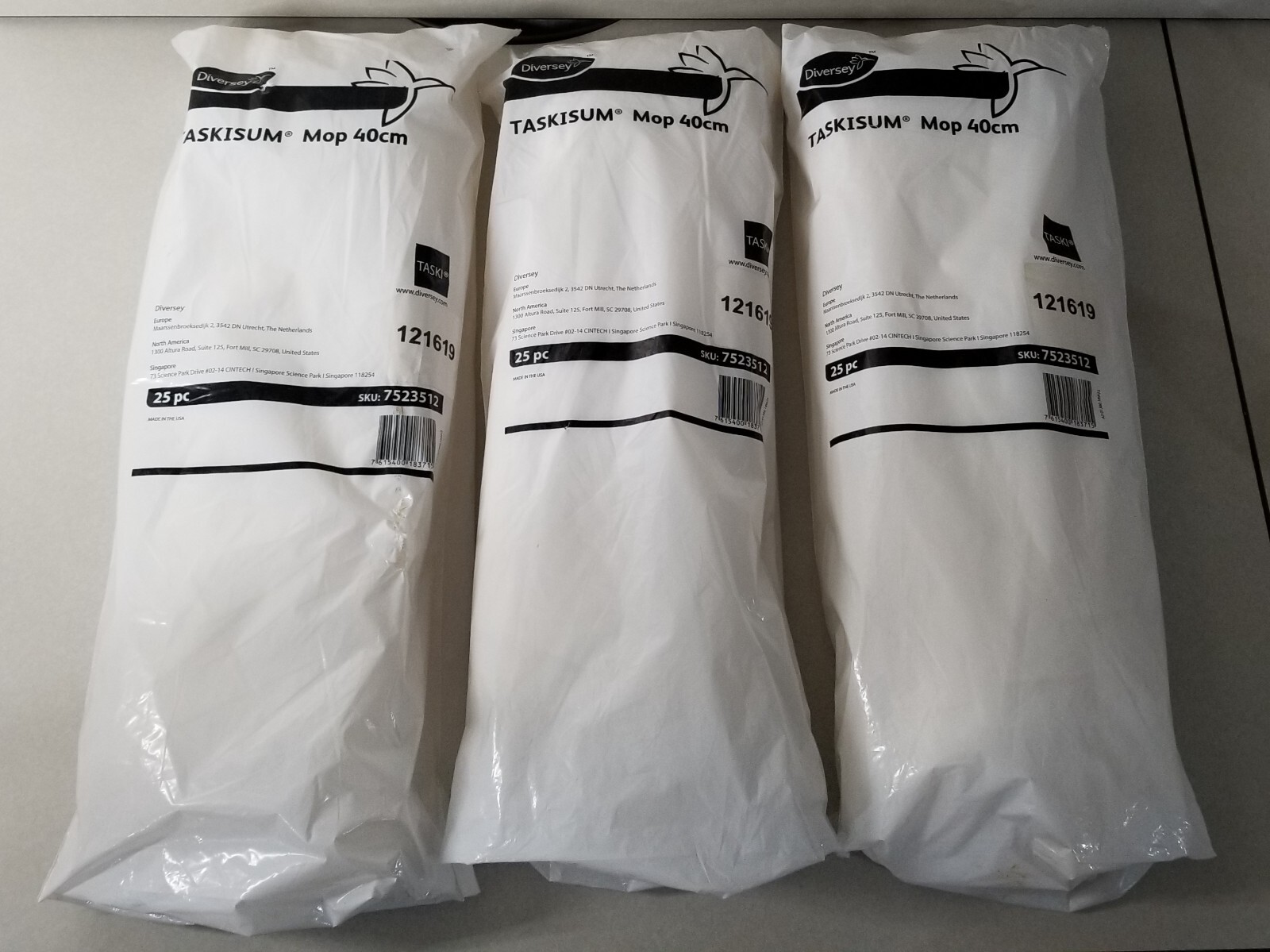 Diversey Taskisum Mop Pads 16 in (40 cm) 5 packs of 25 pc (125 Pads)