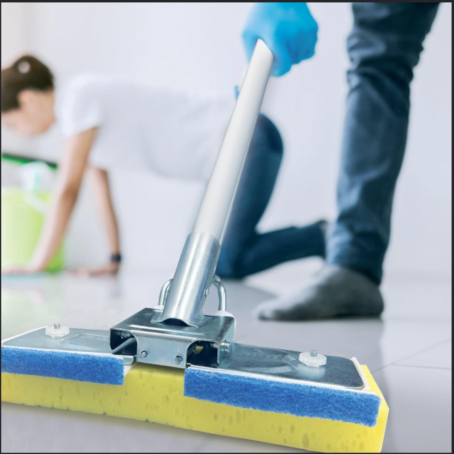 LOLA Squeezematic Butterfly Automatic Sponge Mop, 4 Mop Heads – 2 Foam w/ Cellul