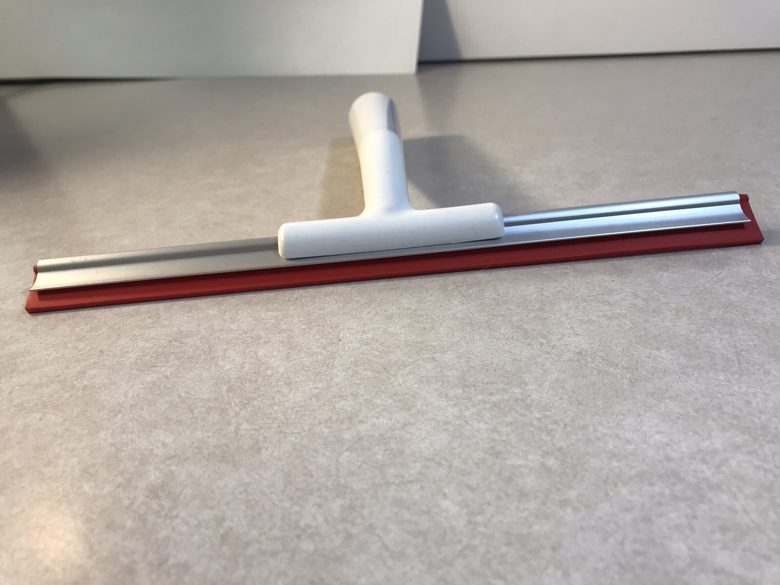 Ikea Lillnaggen Shower Squeegee Car Window Bathroom Red White UK-ZH