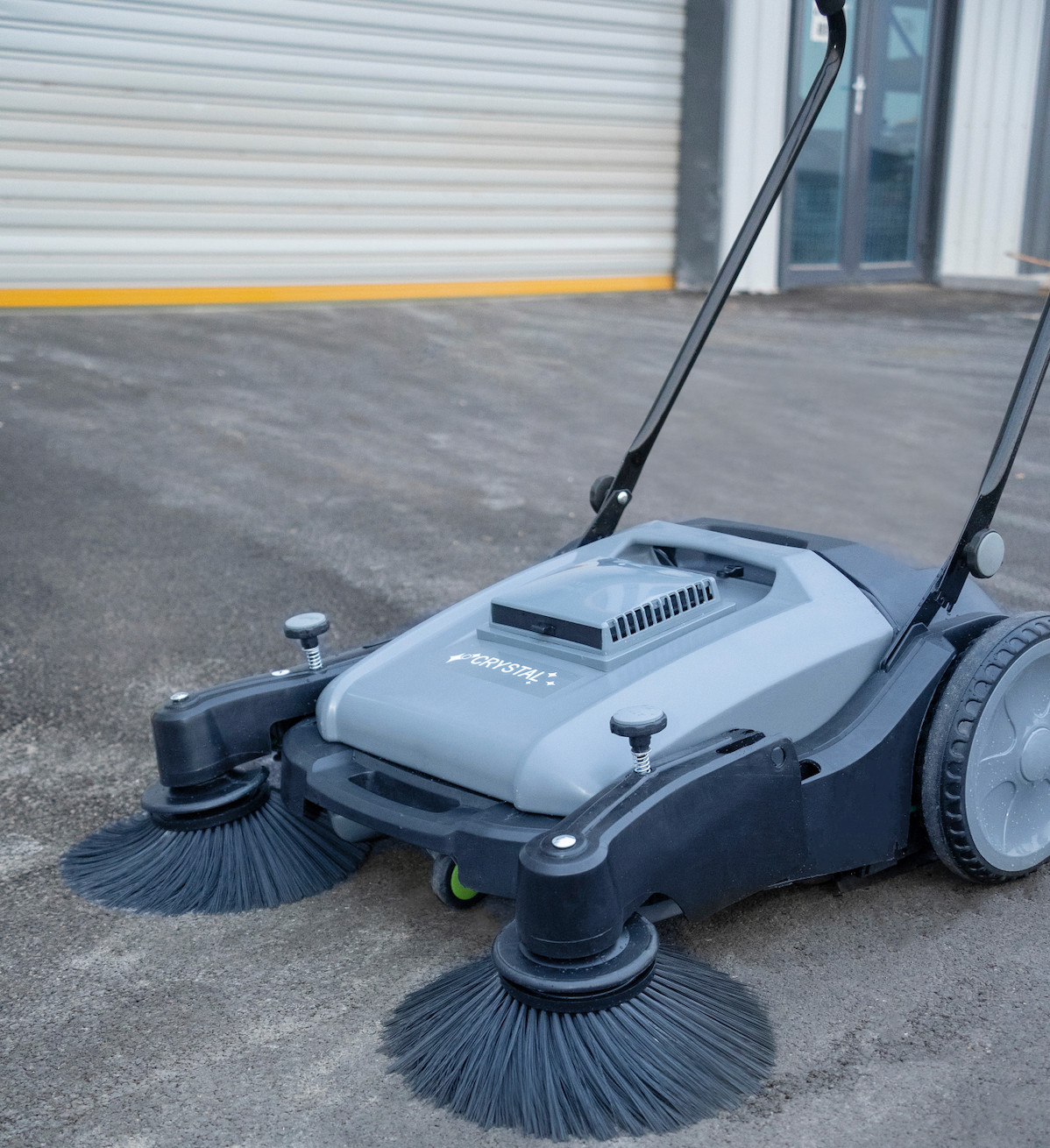 Industrial 38″ Walk Behind Push Sweeper with 3 Broom Brush, Outdoor or Indoor