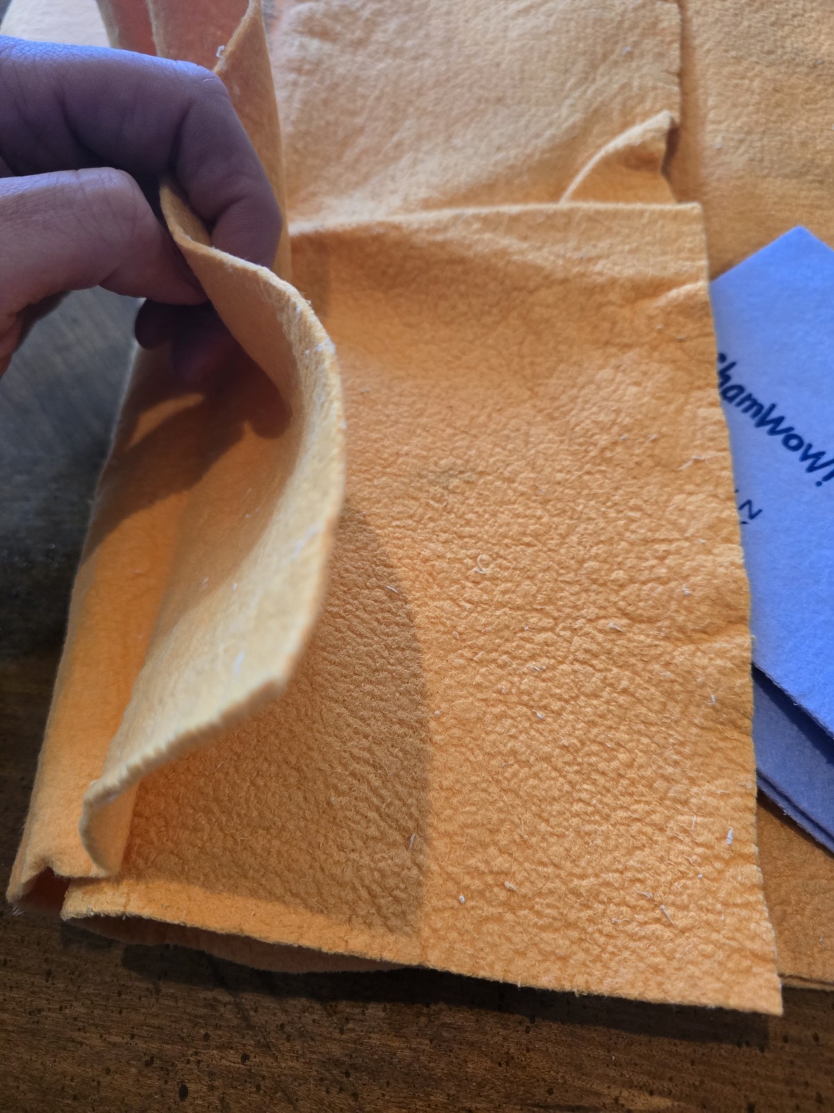 ShamWow 6 Piece Set Cleaning Cloths 5 Large Orange 1 Small Blue Made in Germany