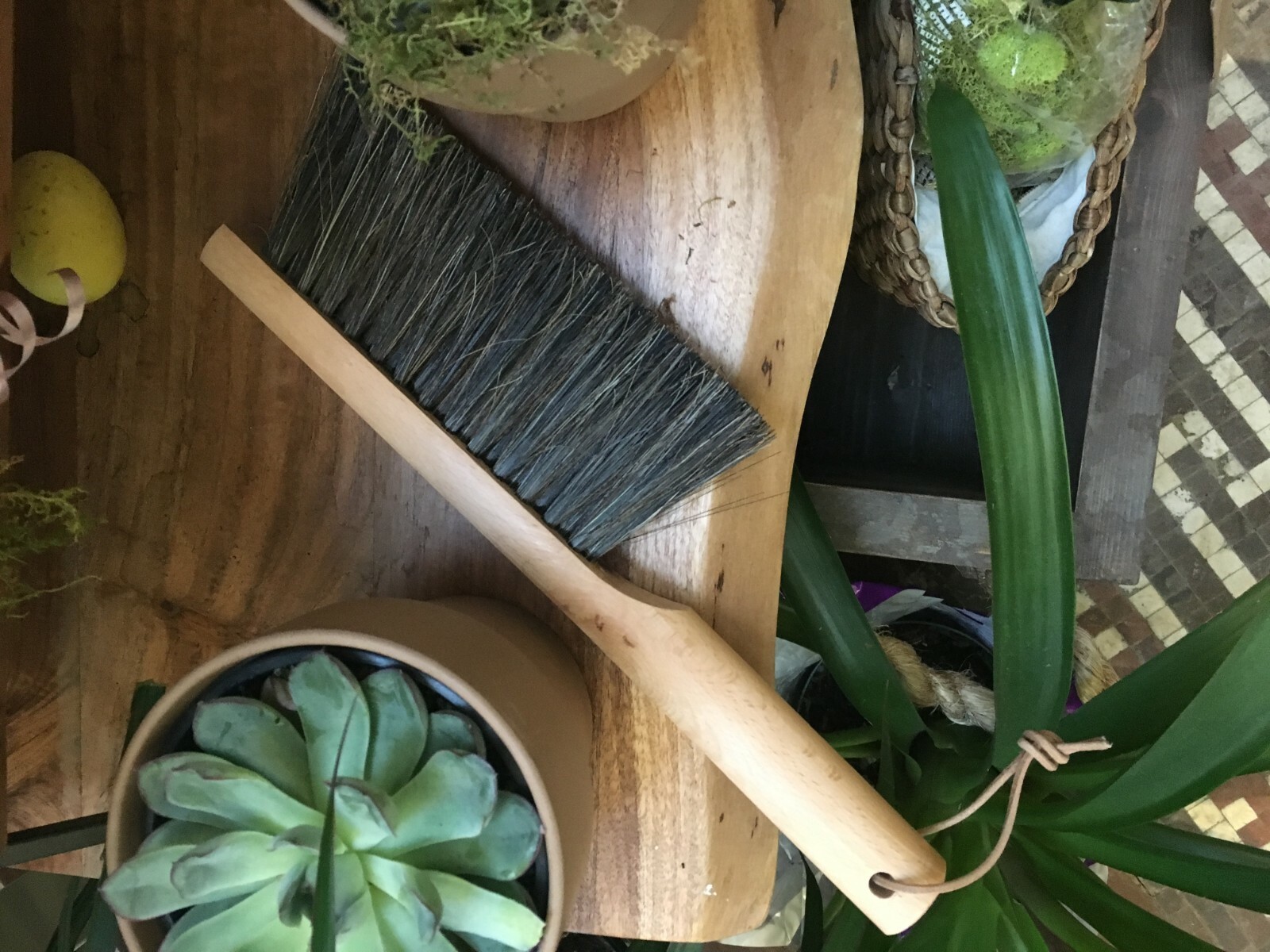 Dustpan,Woodworking Bench Brush-USA Horsehair, FirePlace Brush, Shop, Counter