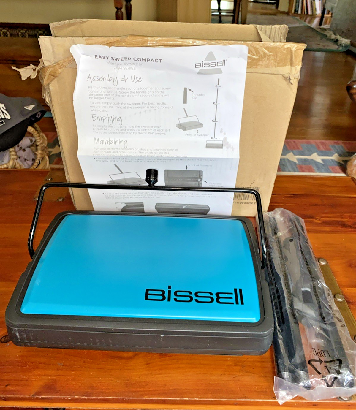 Bissell Easy Sweep Compact Manual Carpet Sweeper Teal Series 2484 NEW Open Box