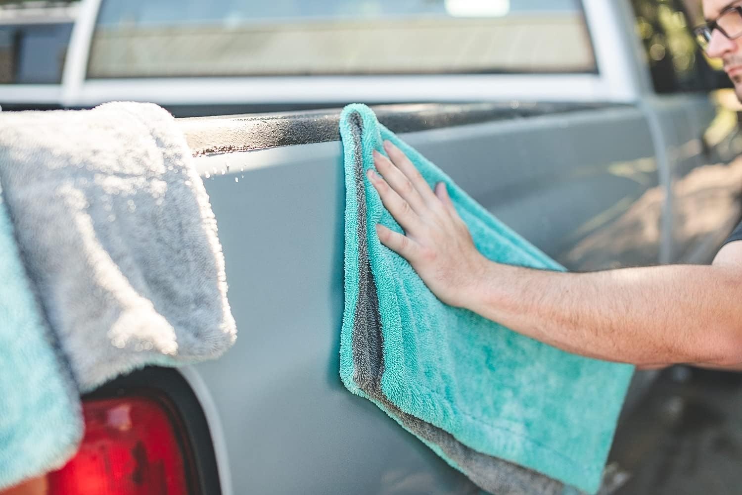 The Liquid8r – Absorbent 70/30 Blend Microfiber Drying Towel for Cars, Trucks…