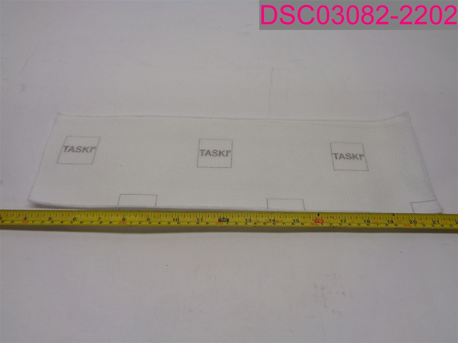 QTY=175 (7 Bags of 25); Diversey Taskisum Mop Pads 40cm. 7523512