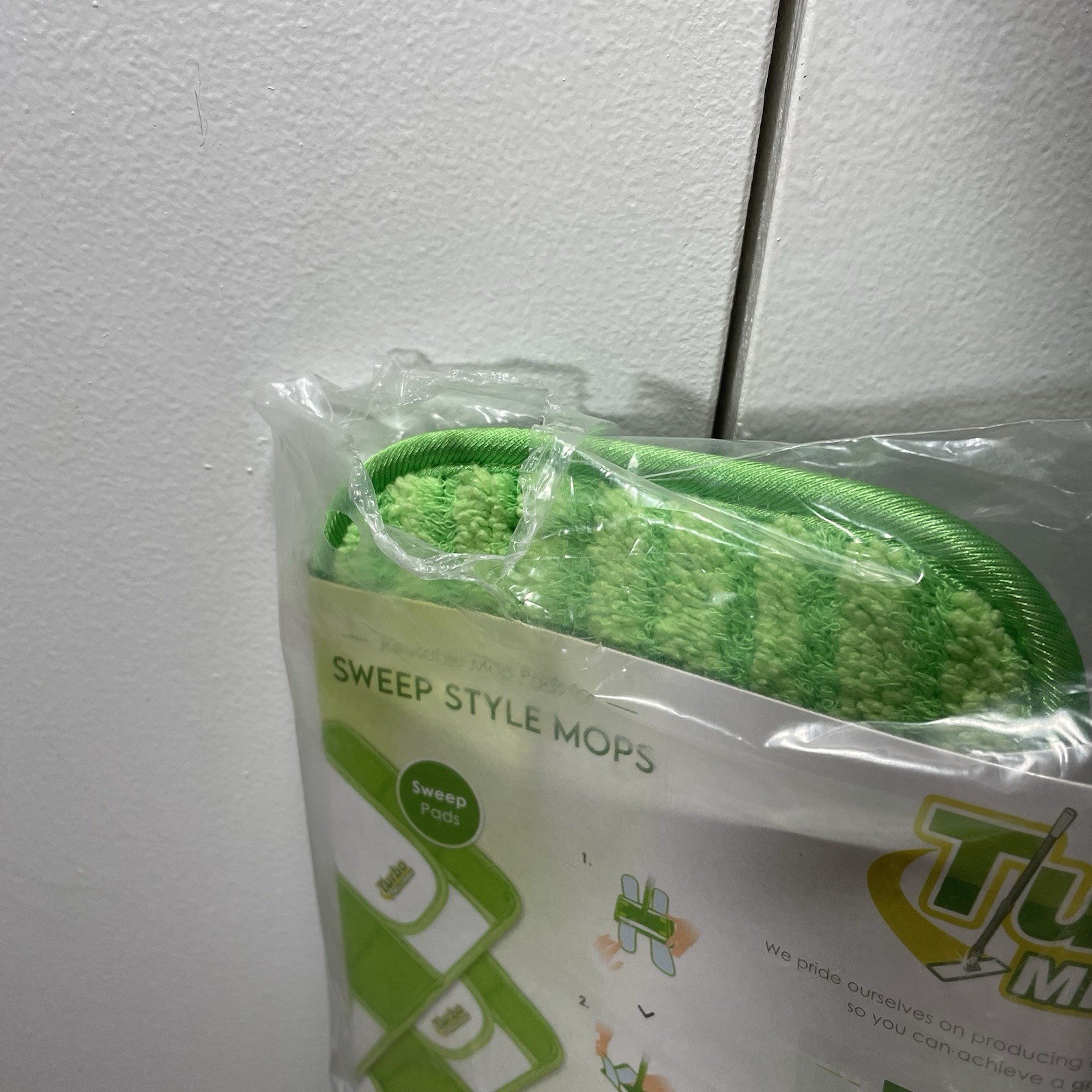 Turbo Microfiber Green Reusable Washable Spray Style Mop Pads 4-Count NEW