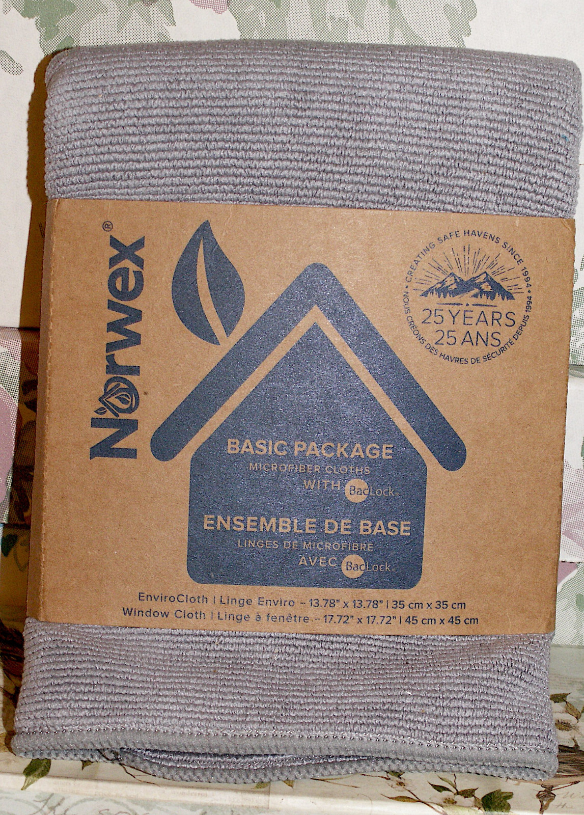 Norwex Basic Package EnviroCloth +Window Cloth Sz 13.78 x 13.78″ Gray/Purple NIP