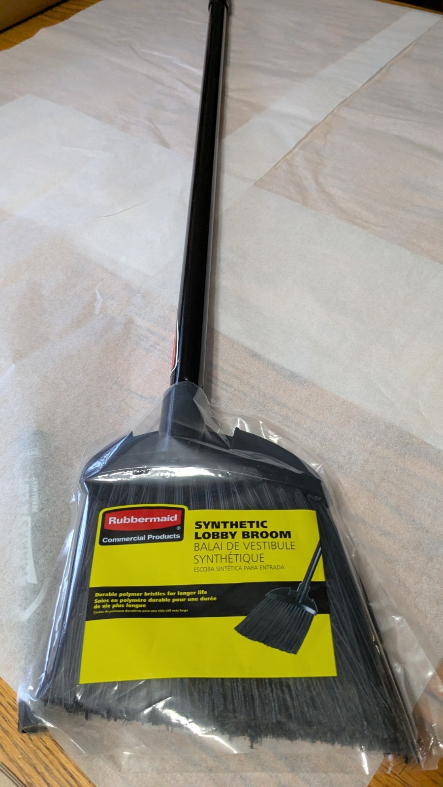 Rubbermaid 7.5″ Lobby Flagged Bristle Angle Broom with Handle. Box of 6.