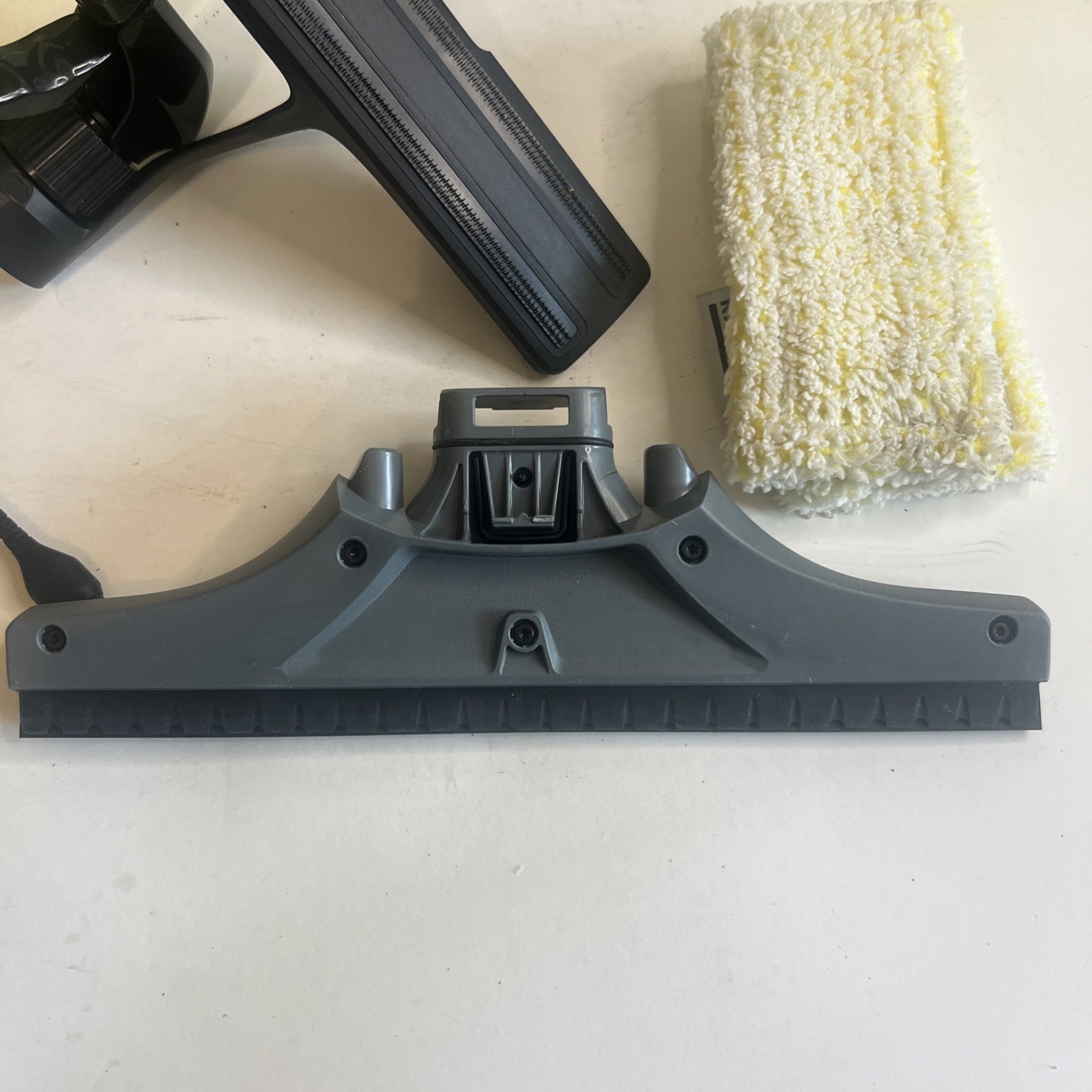 Karcher WV 1 Plus D500 Window Vacuum Squeegee Cleaner Pre-owned